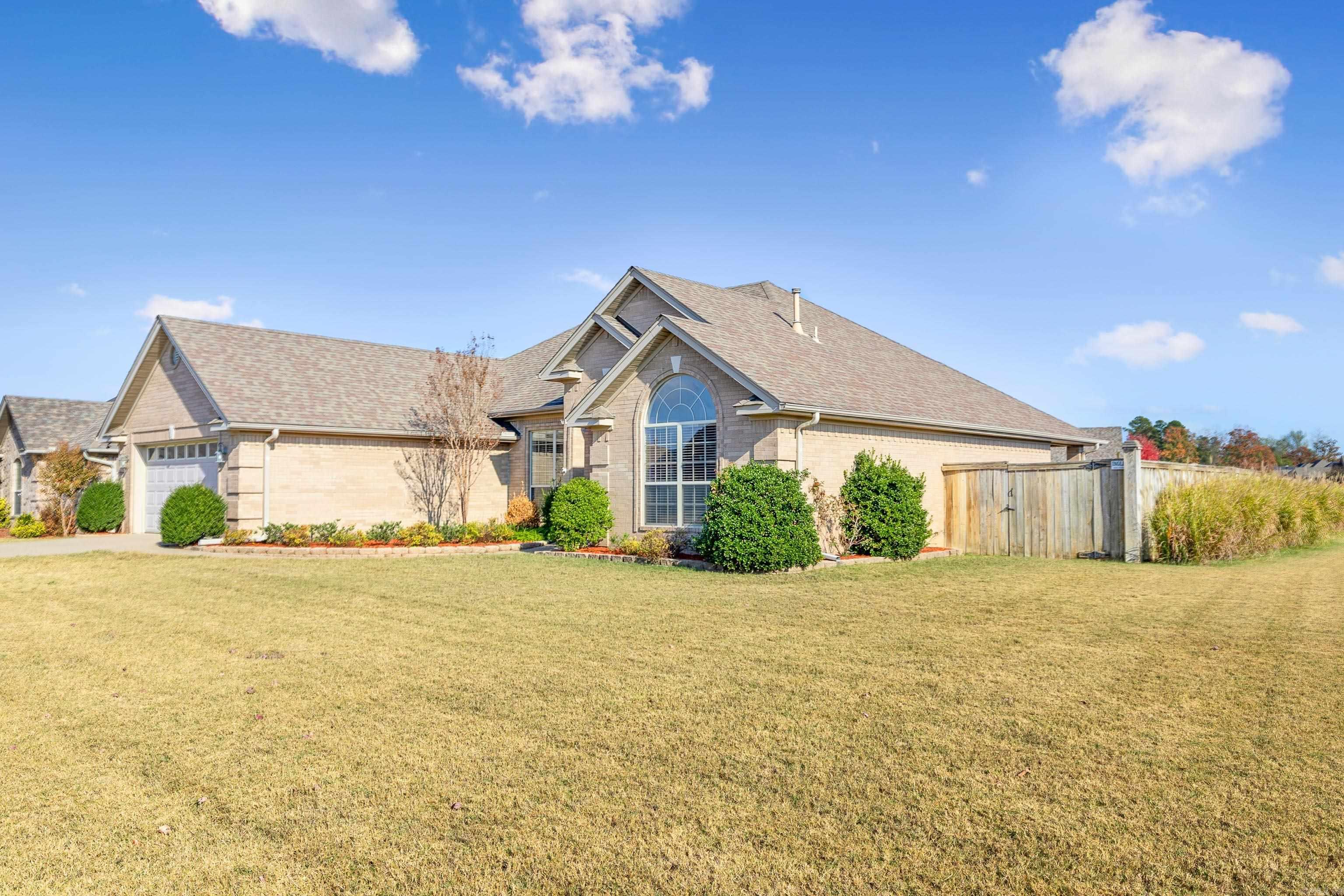 COUNTRY CLUB OF ARK THE - Residential