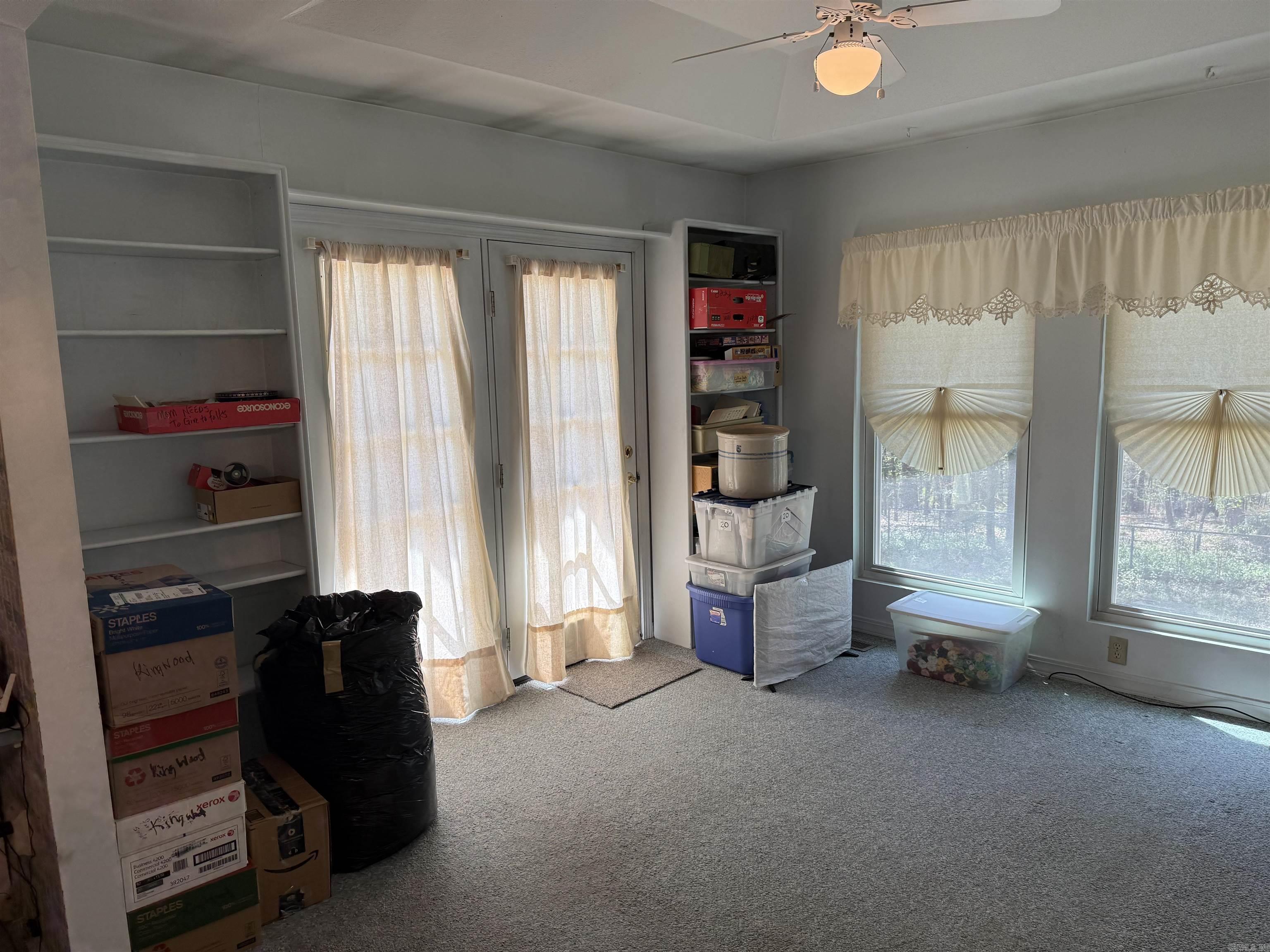 CHELSEA GLADE - Residential