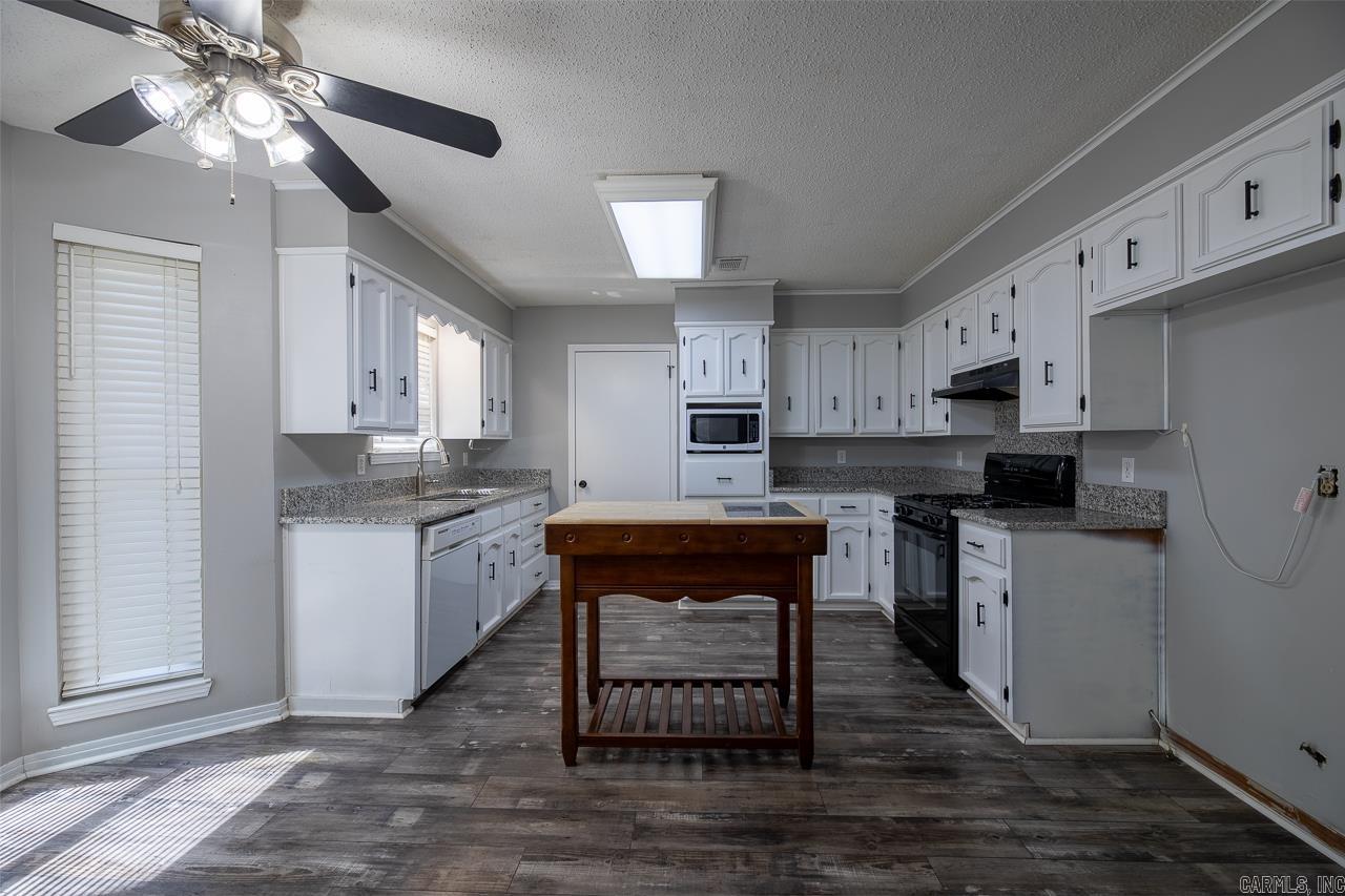 East Meadow - Residential