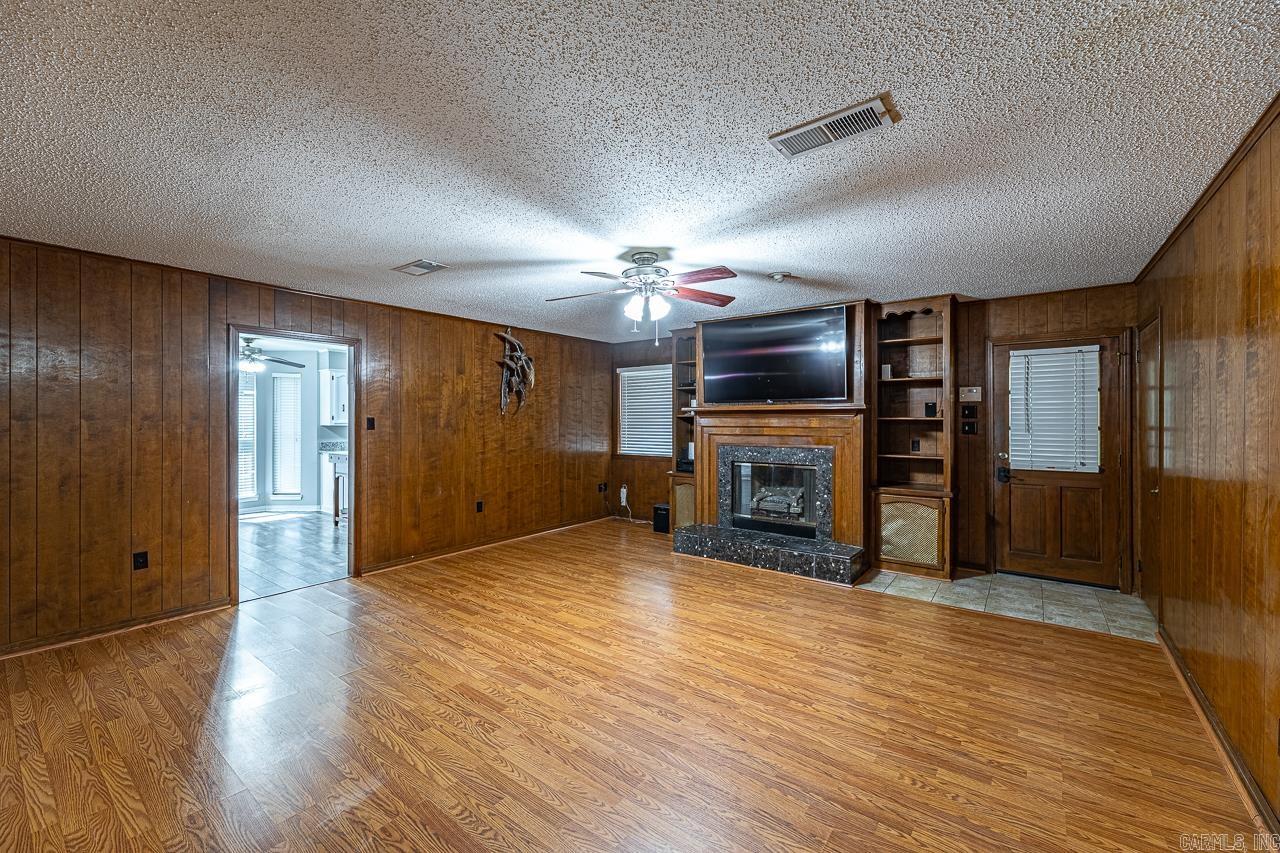 East Meadow - Residential