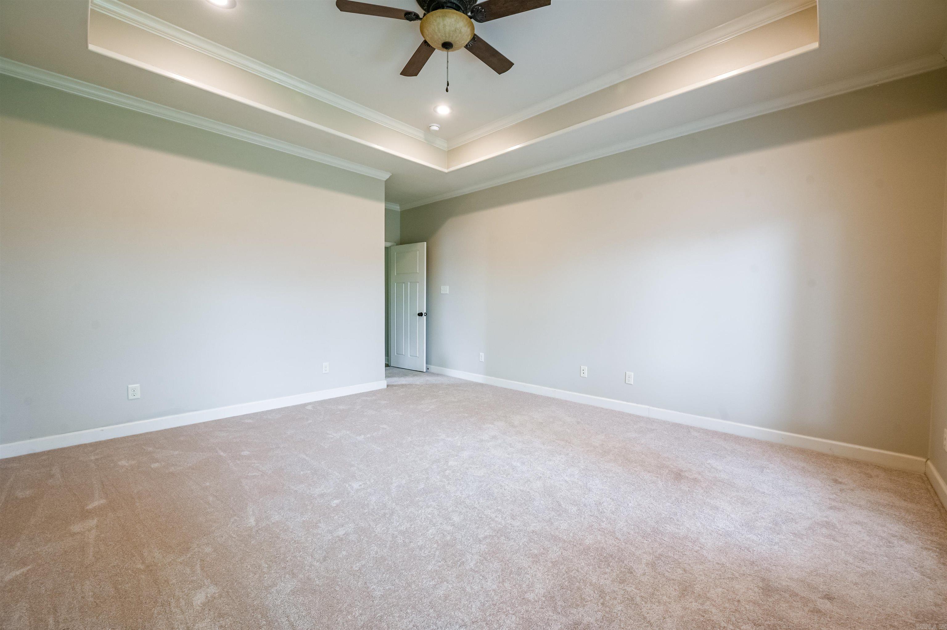 OAK GLENN - Residential
