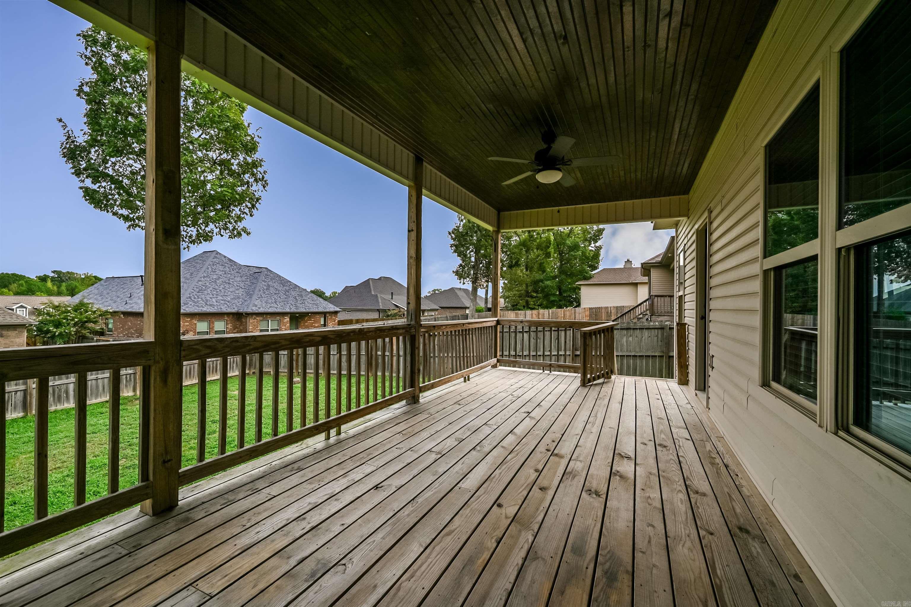 OAK GLENN - Residential