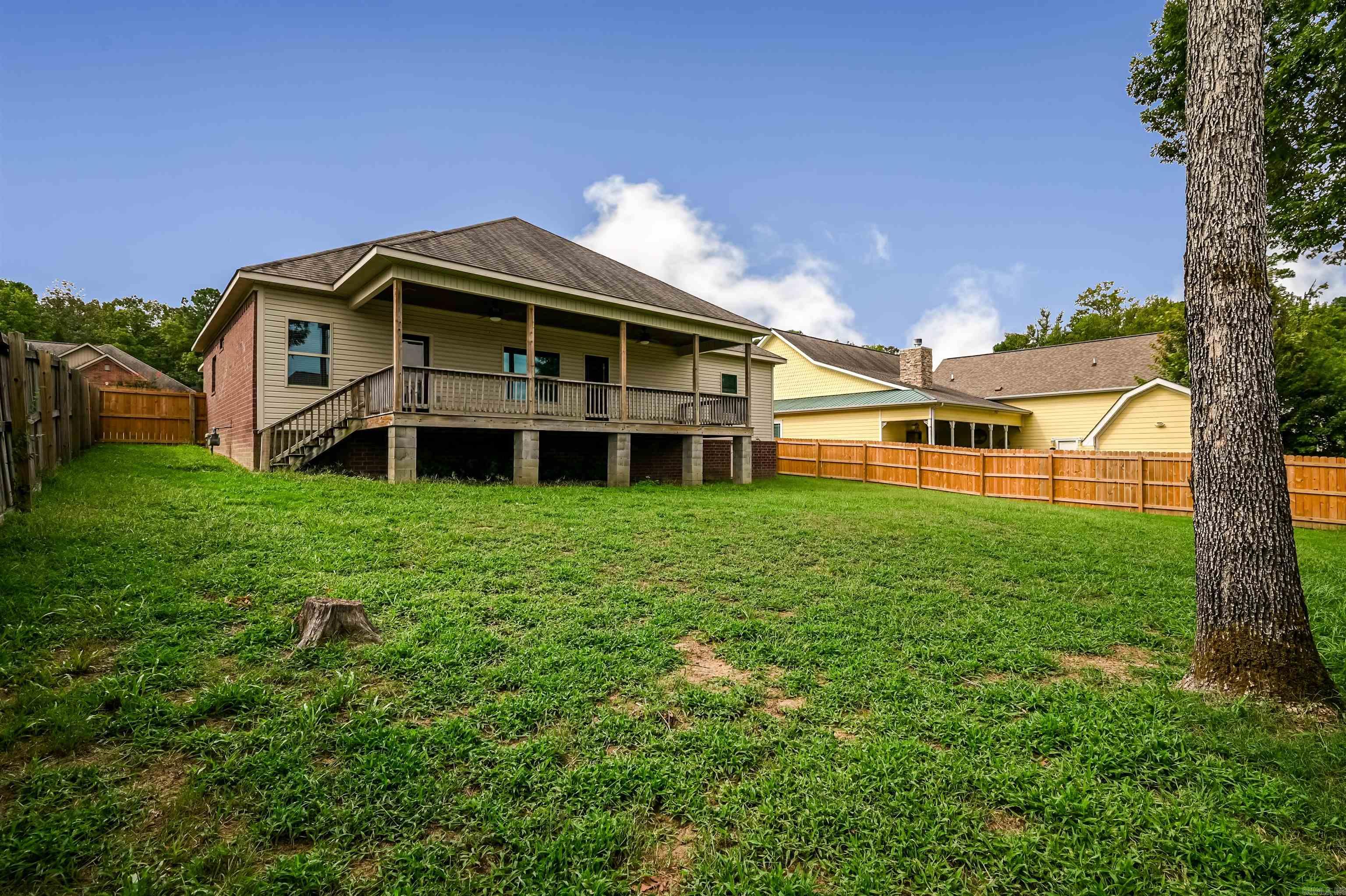 OAK GLENN - Residential
