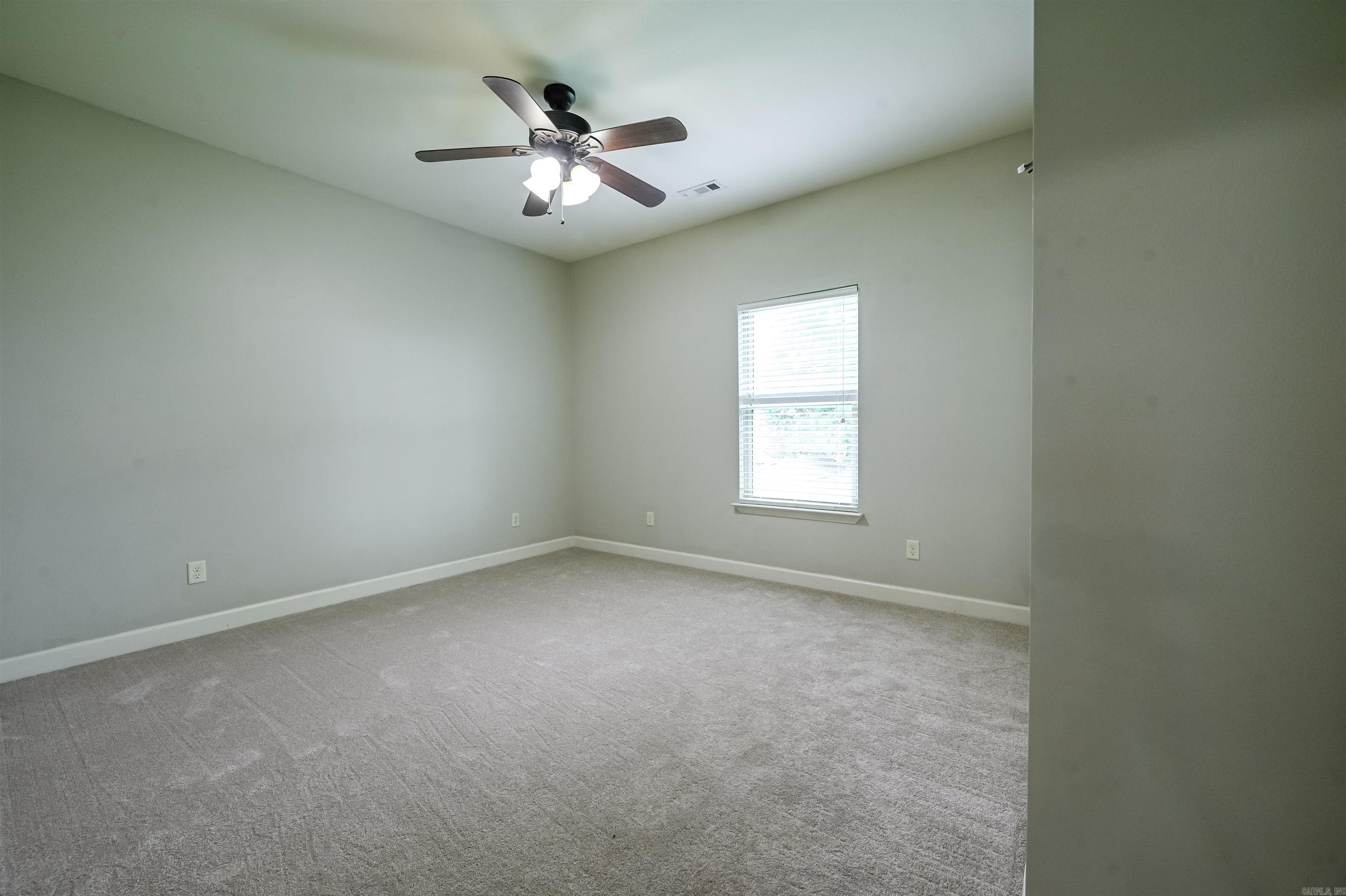 OAK GLENN - Residential