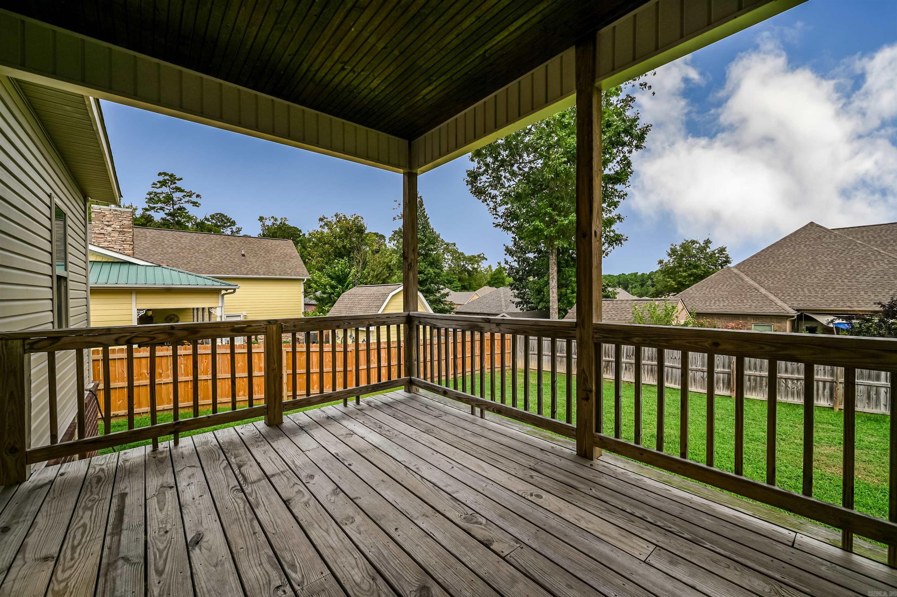 OAK GLENN - Residential