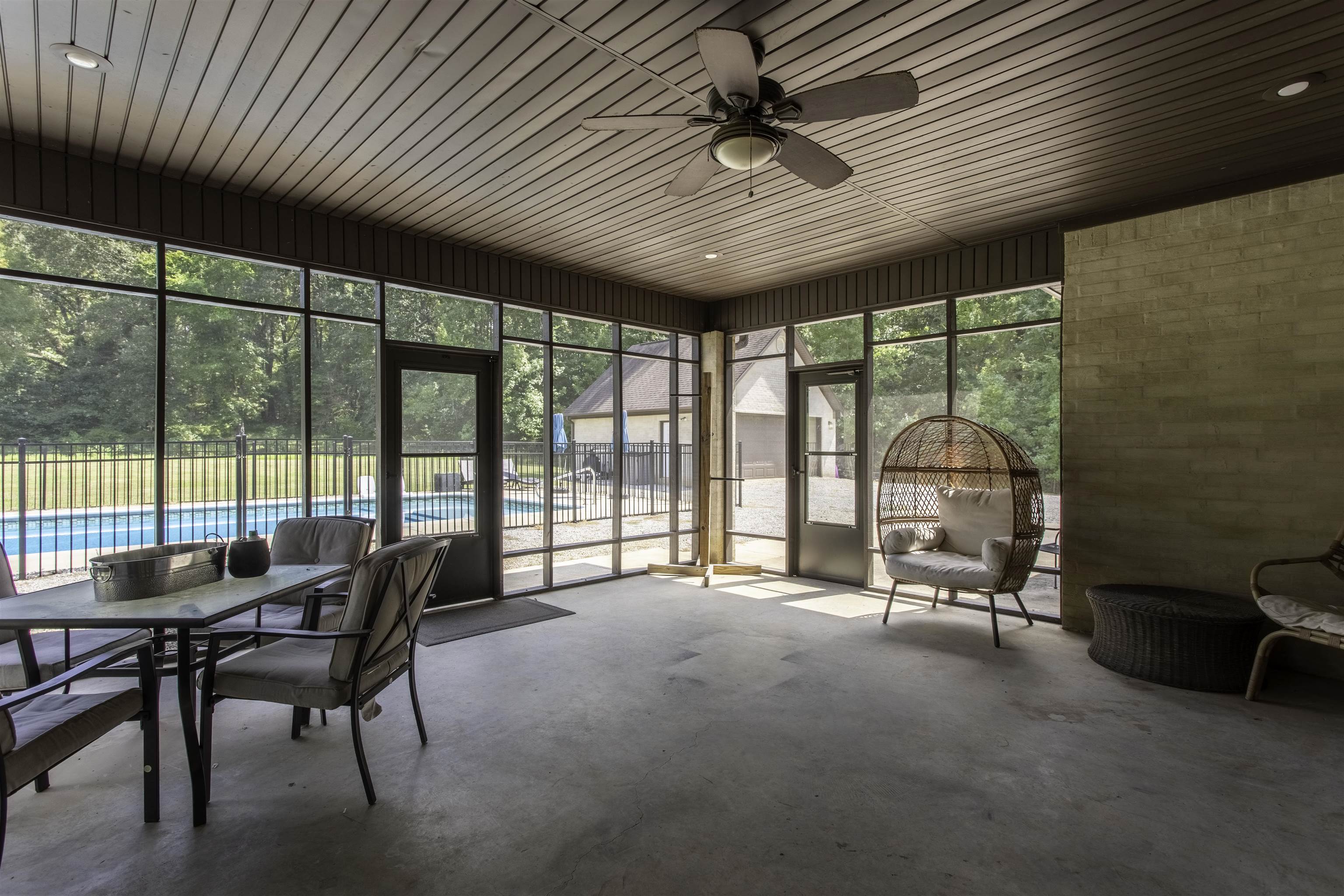 WINDING RIDGE - Residential