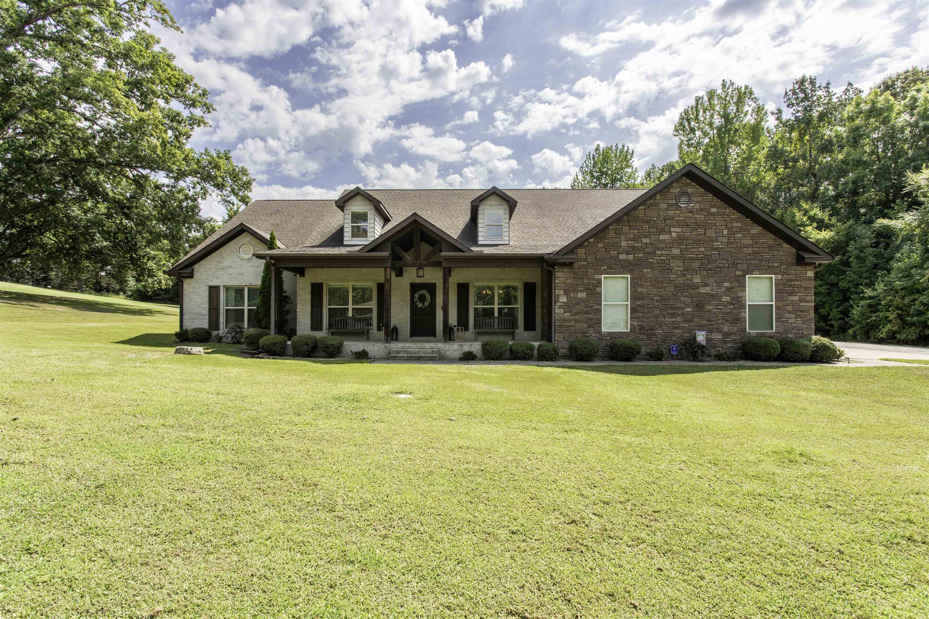 WINDING RIDGE - Residential