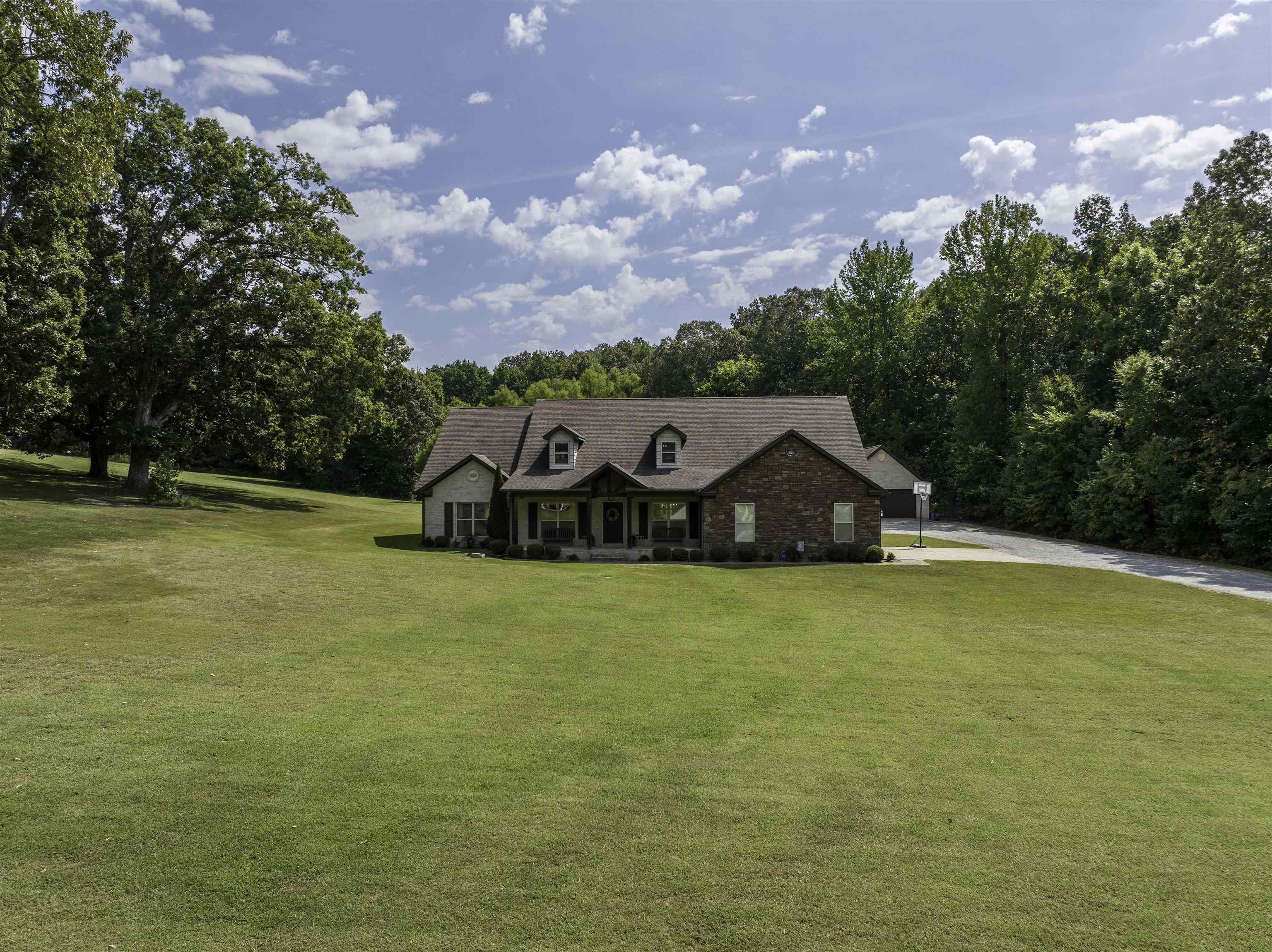 WINDING RIDGE - Residential