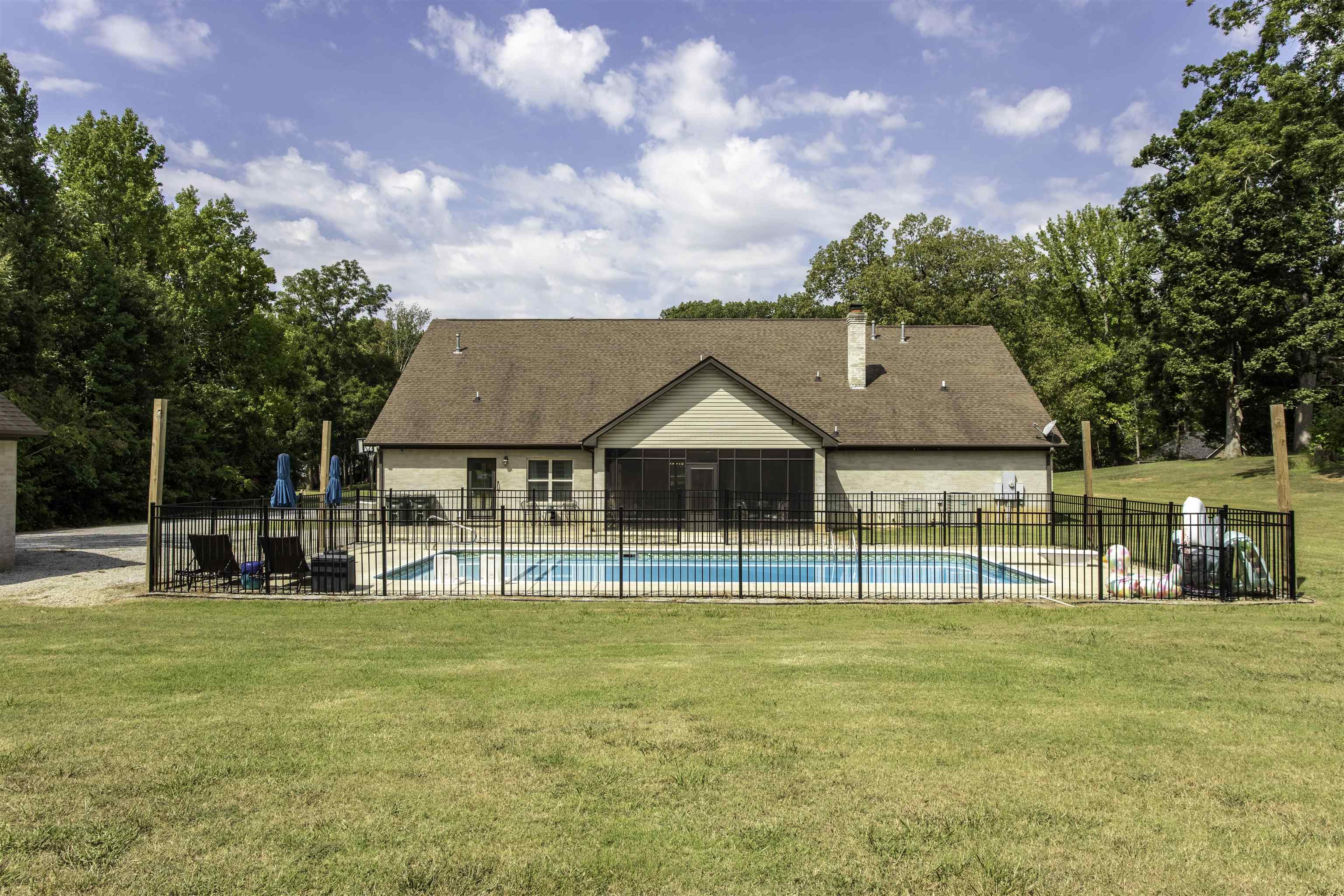 WINDING RIDGE - Residential