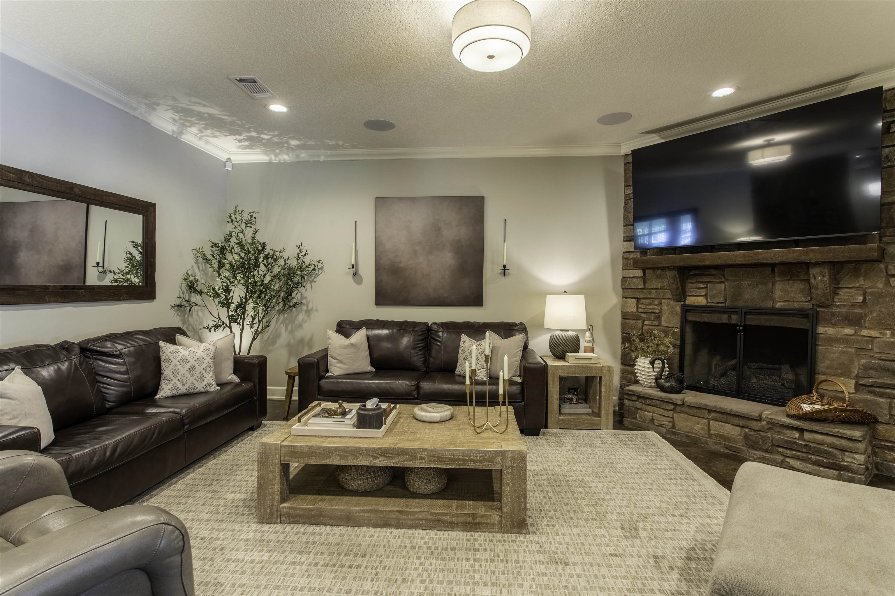 WINDING RIDGE - Residential