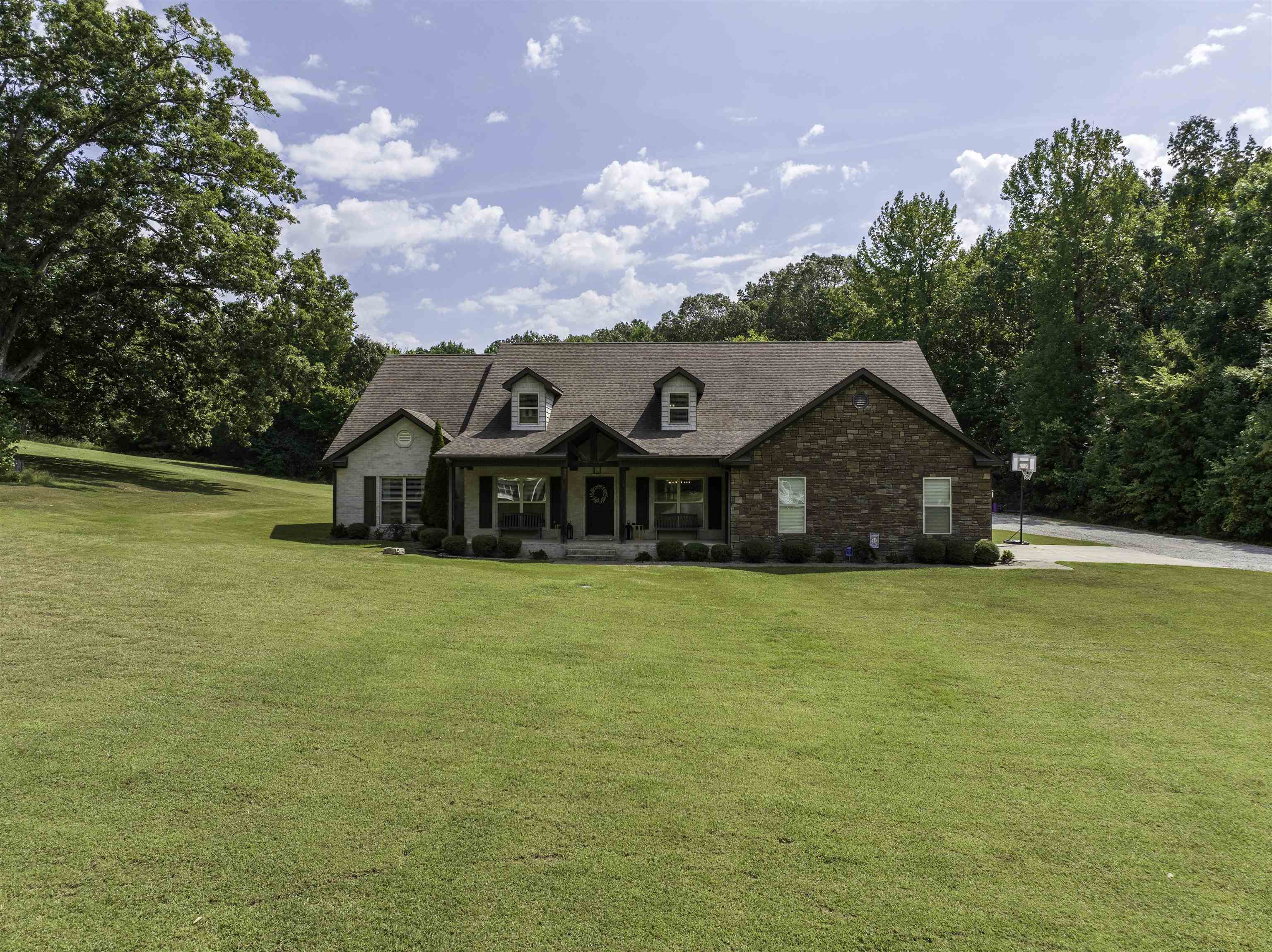 WINDING RIDGE - Residential