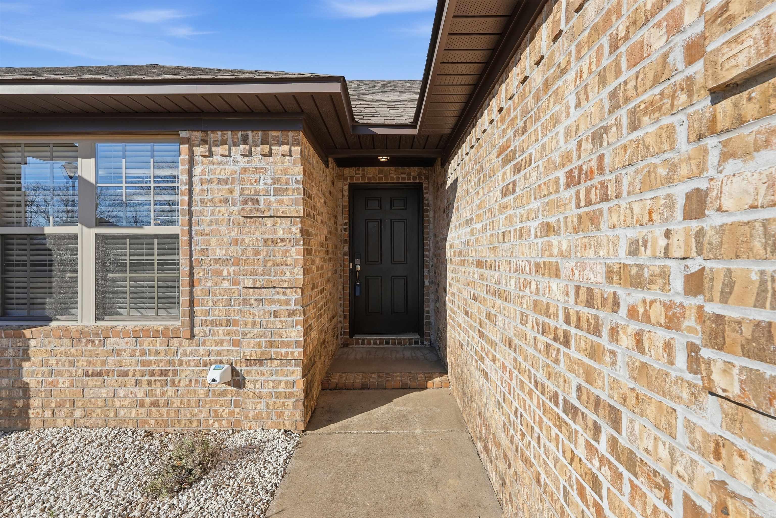 SAGEBRUSH COVE - Residential