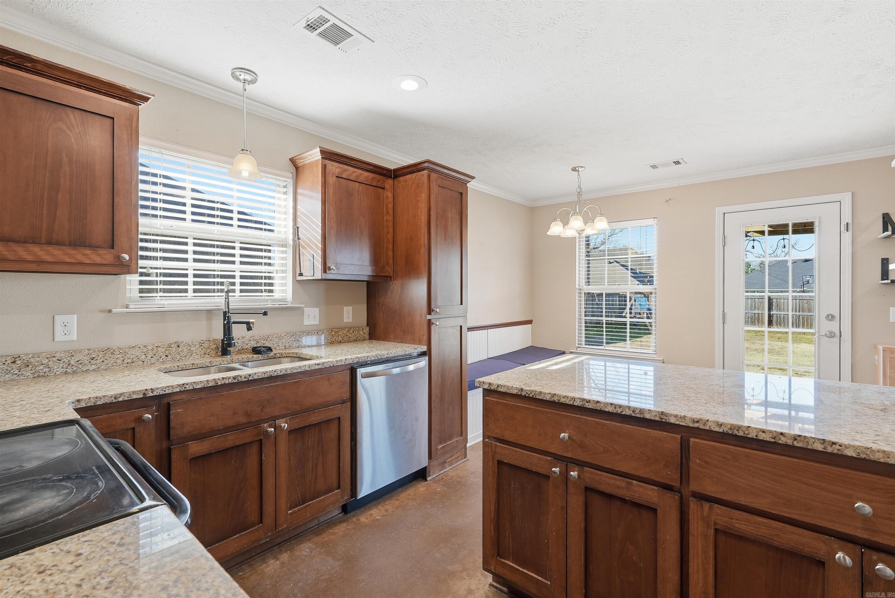 SAGEBRUSH COVE - Residential