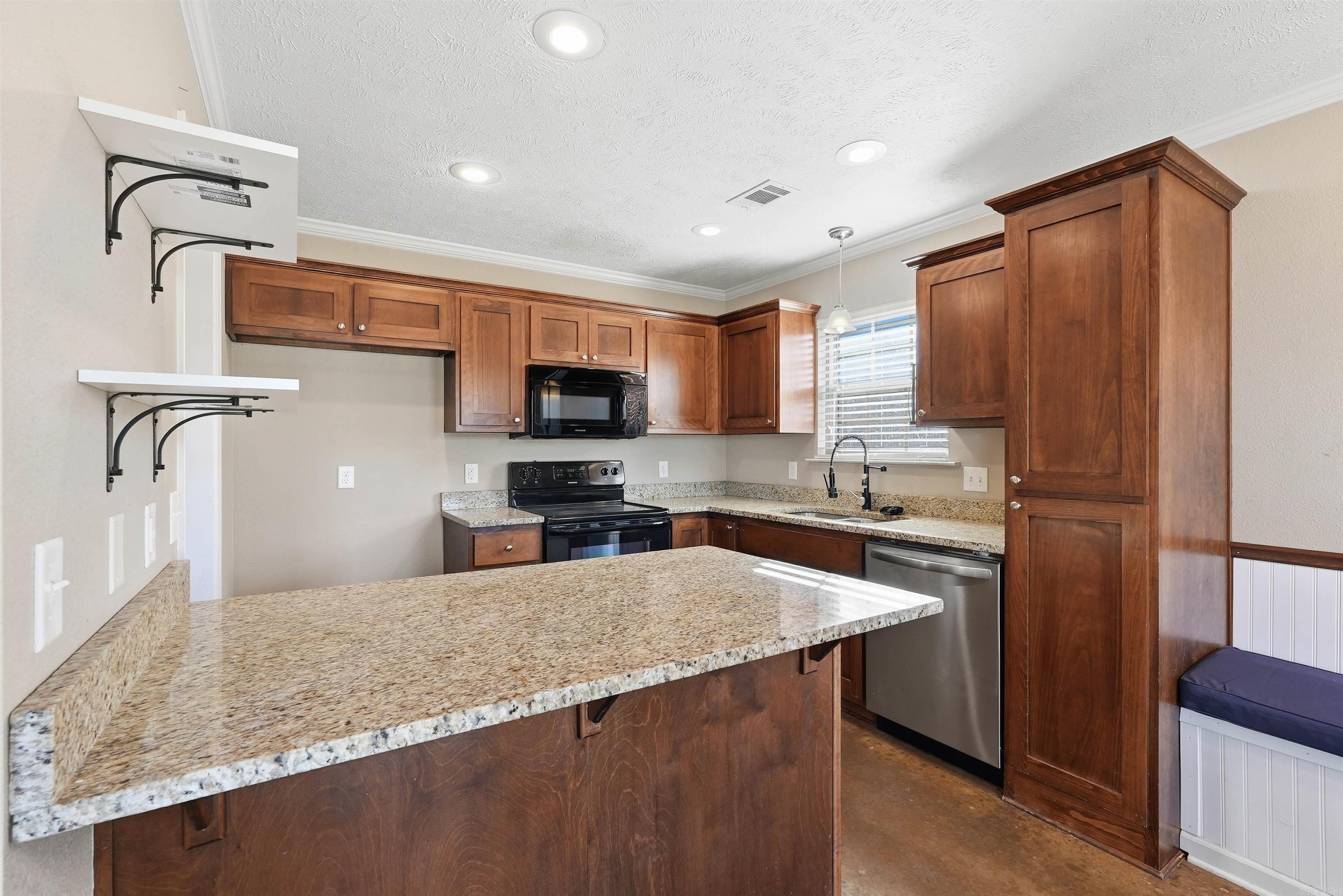 SAGEBRUSH COVE - Residential