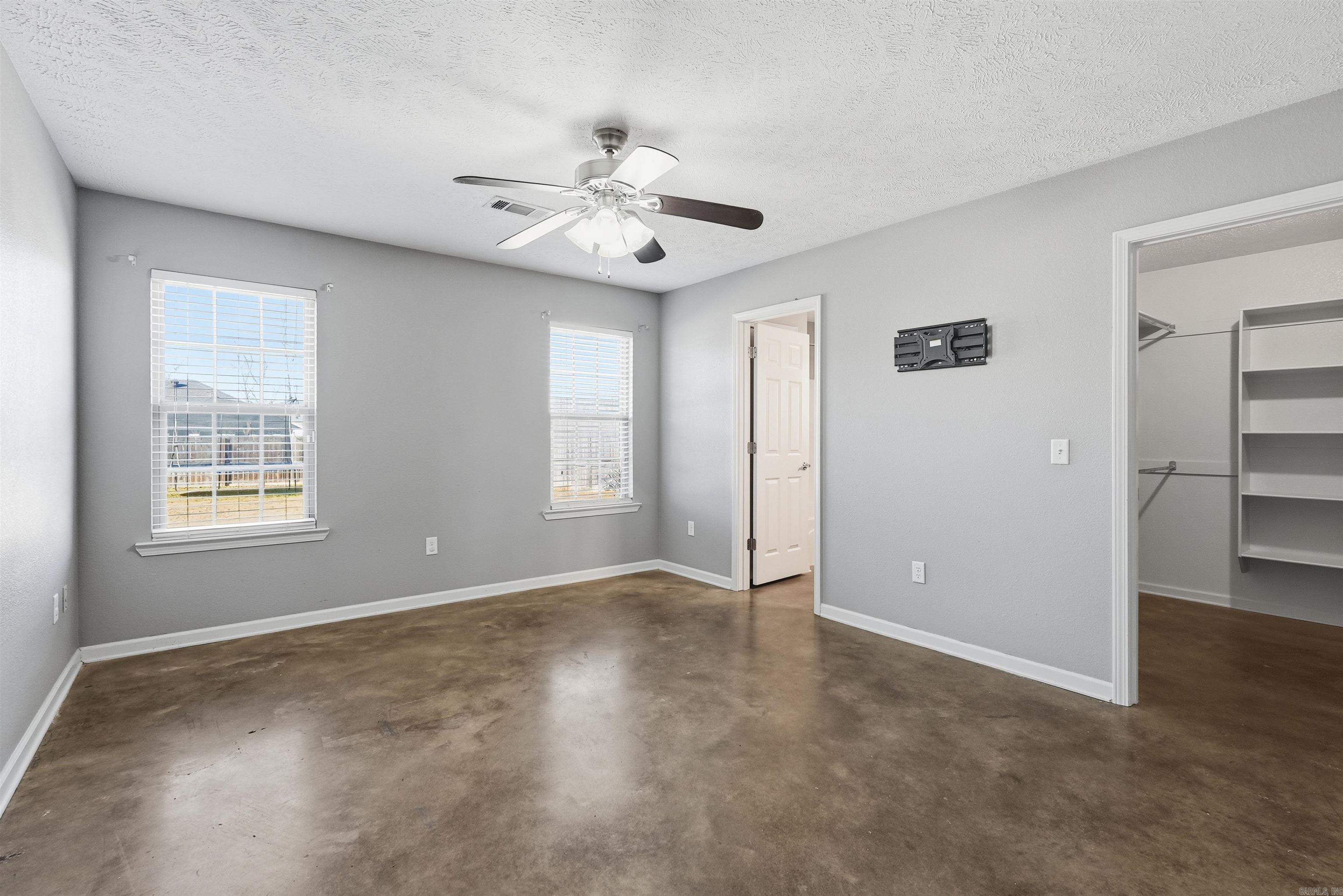 SAGEBRUSH COVE - Residential