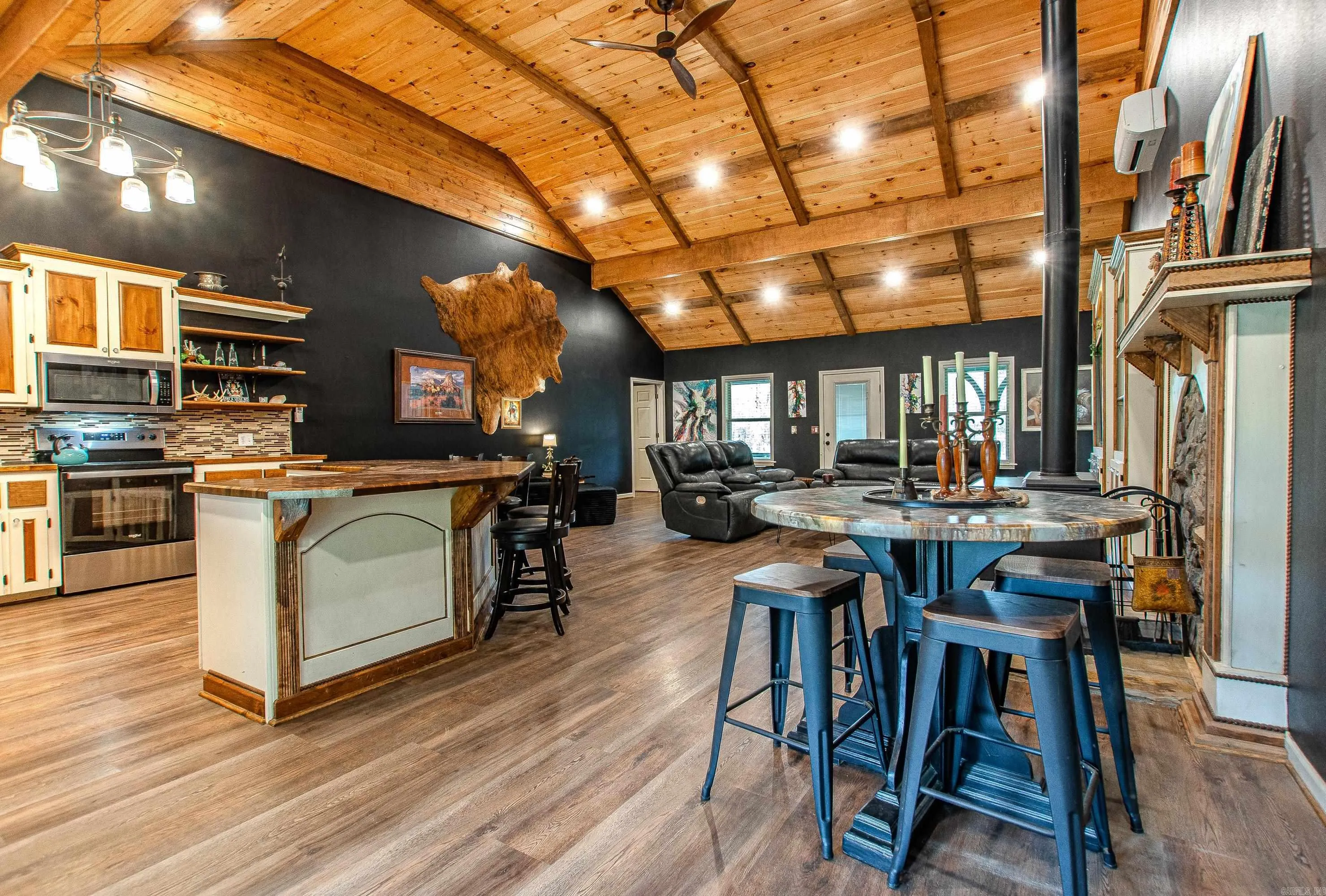 Mabelvale, Arkansas 72103, United States, 2 Bedrooms Bedrooms, ,2 BathroomsBathrooms,Residential,Active,243469