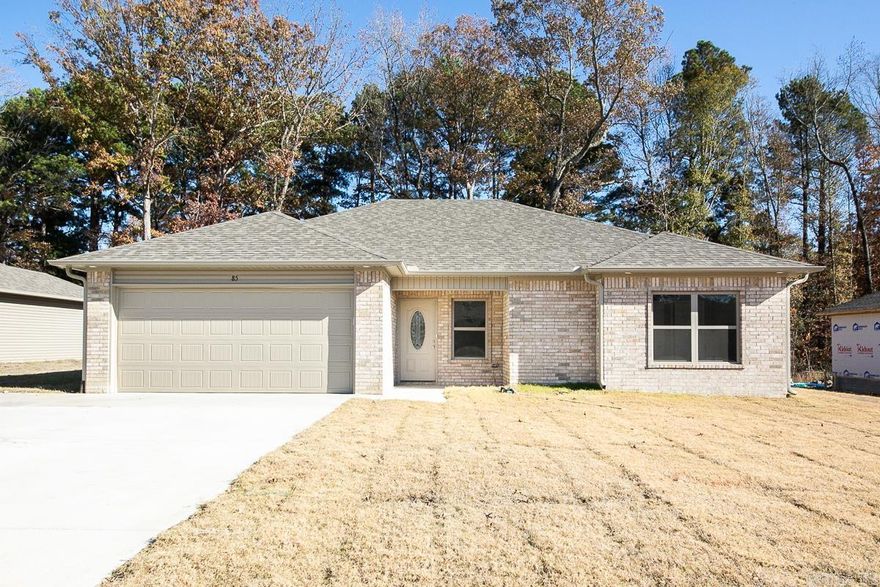 This 3 bedroom 2 bath home is perfect! Big living room and great kitchen. Granite counter tops, tons of cabinets and stainless steel appliances. Master bath has double vanities, tile shower. All this with a big yard and a fabulous covered back porch! NO SMOKING. NO CATS. DOGS CONSIDERED WITH APPROVAL.   APPLICATION/BACKGROUND CHECK AND SECURITY DEPOSIT REQUIRED.