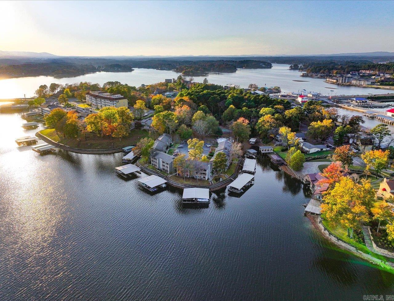 MOORINGS HPR - Residential