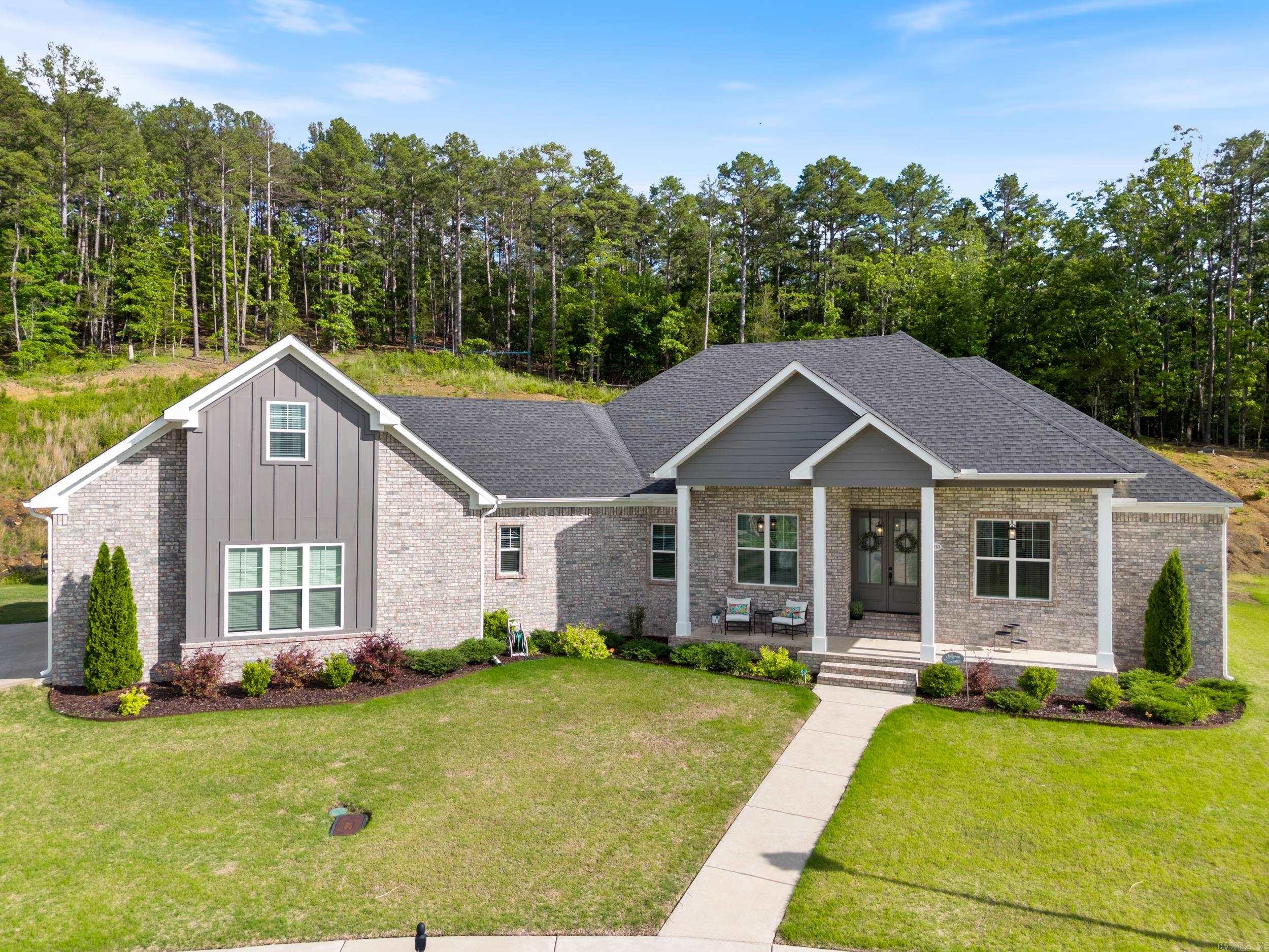 SALEM WOODS - Residential