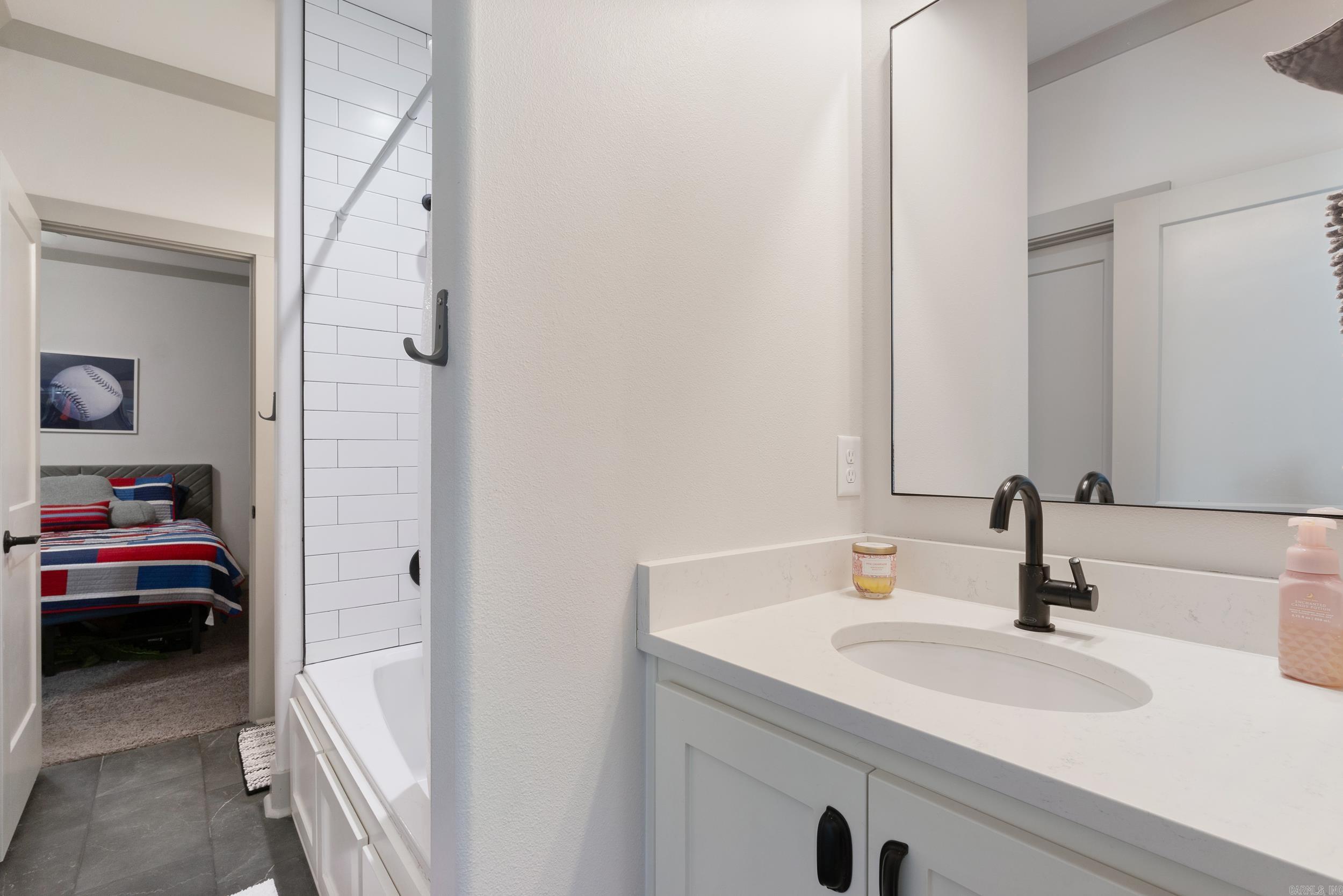 SALEM WOODS - Residential