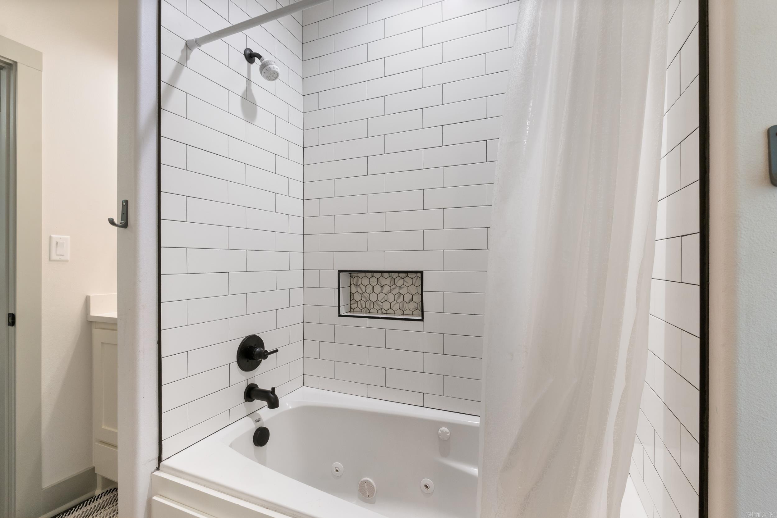 SALEM WOODS - Residential