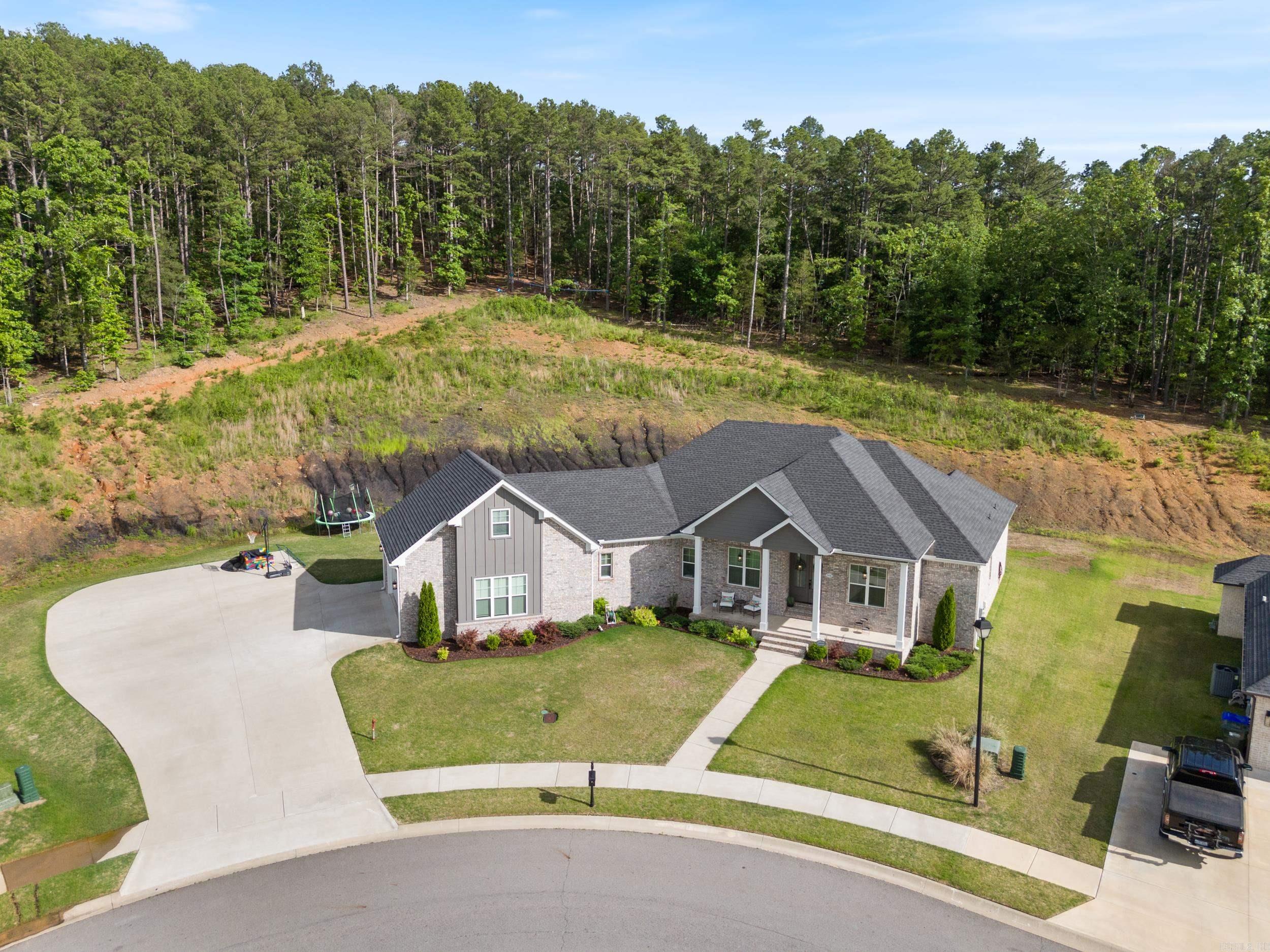 SALEM WOODS - Residential