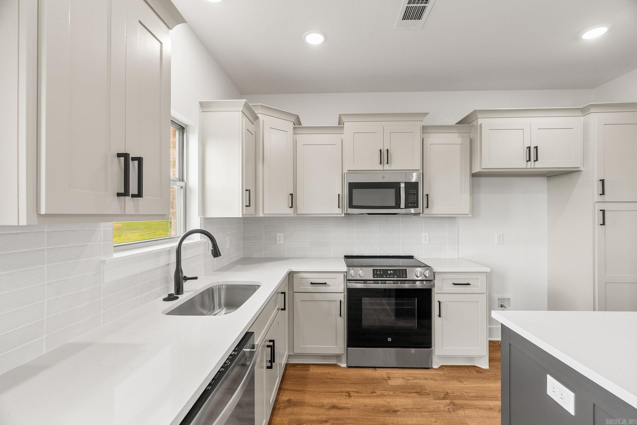 SUMMERLYN SUBDIVISION - Residential