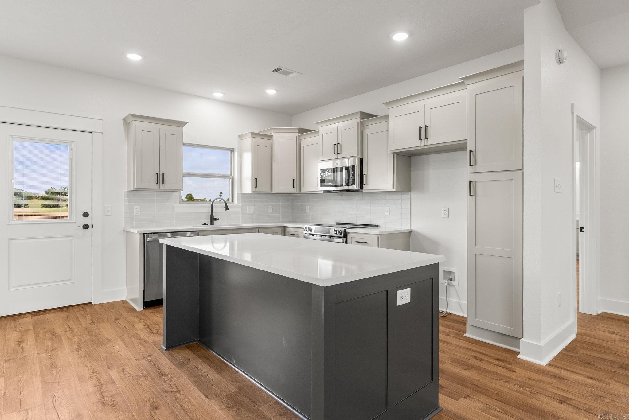 SUMMERLYN SUBDIVISION - Residential