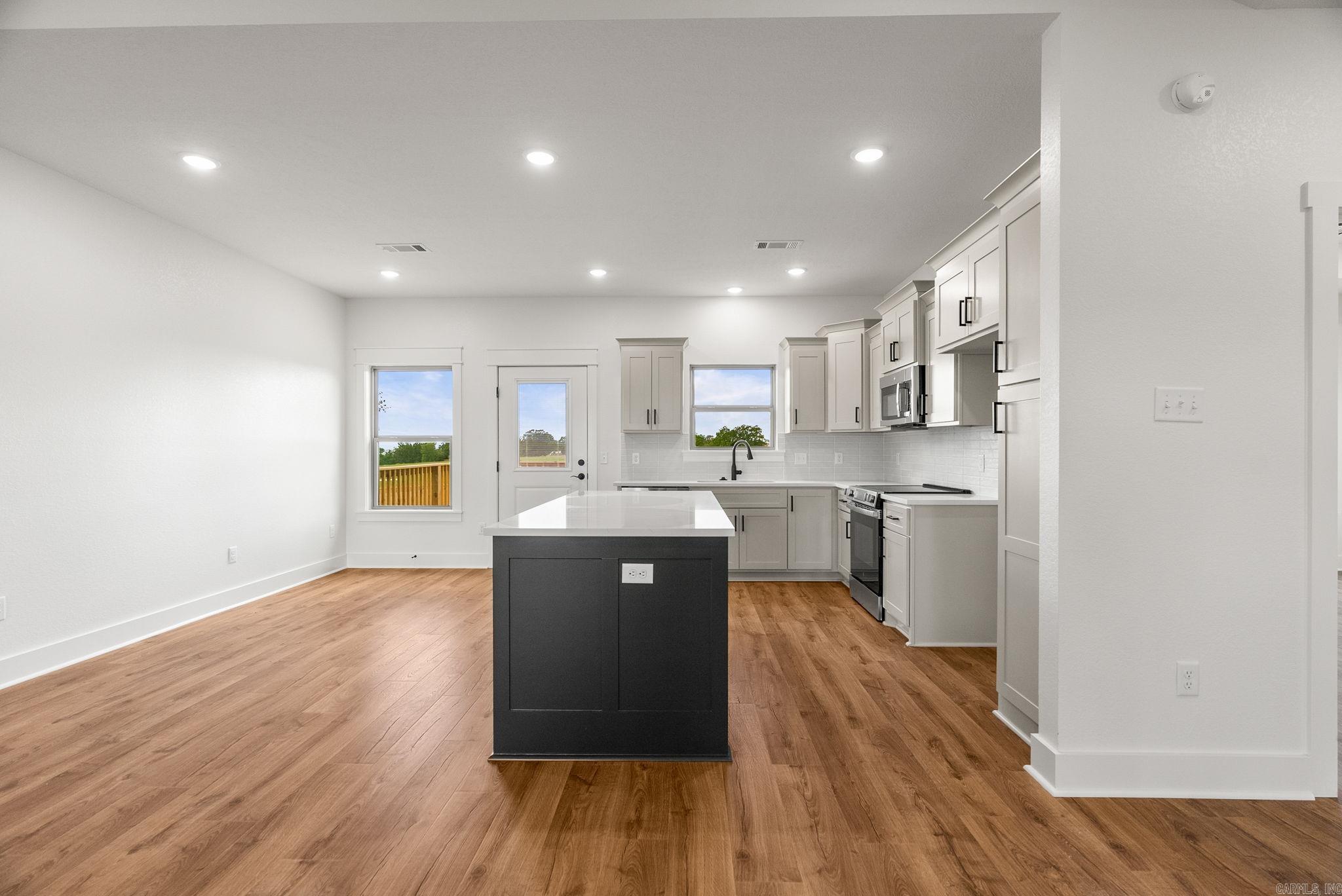 SUMMERLYN SUBDIVISION - Residential