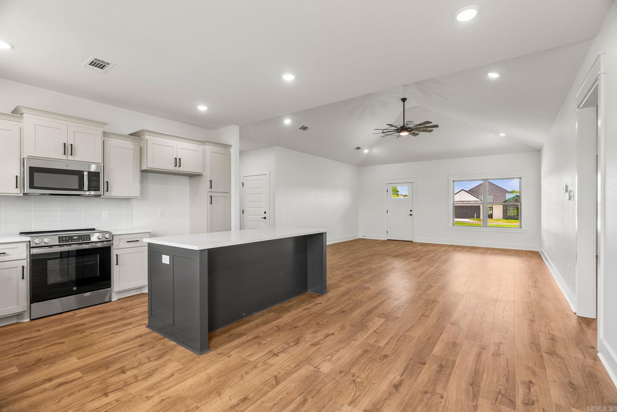 SUMMERLYN SUBDIVISION - Residential