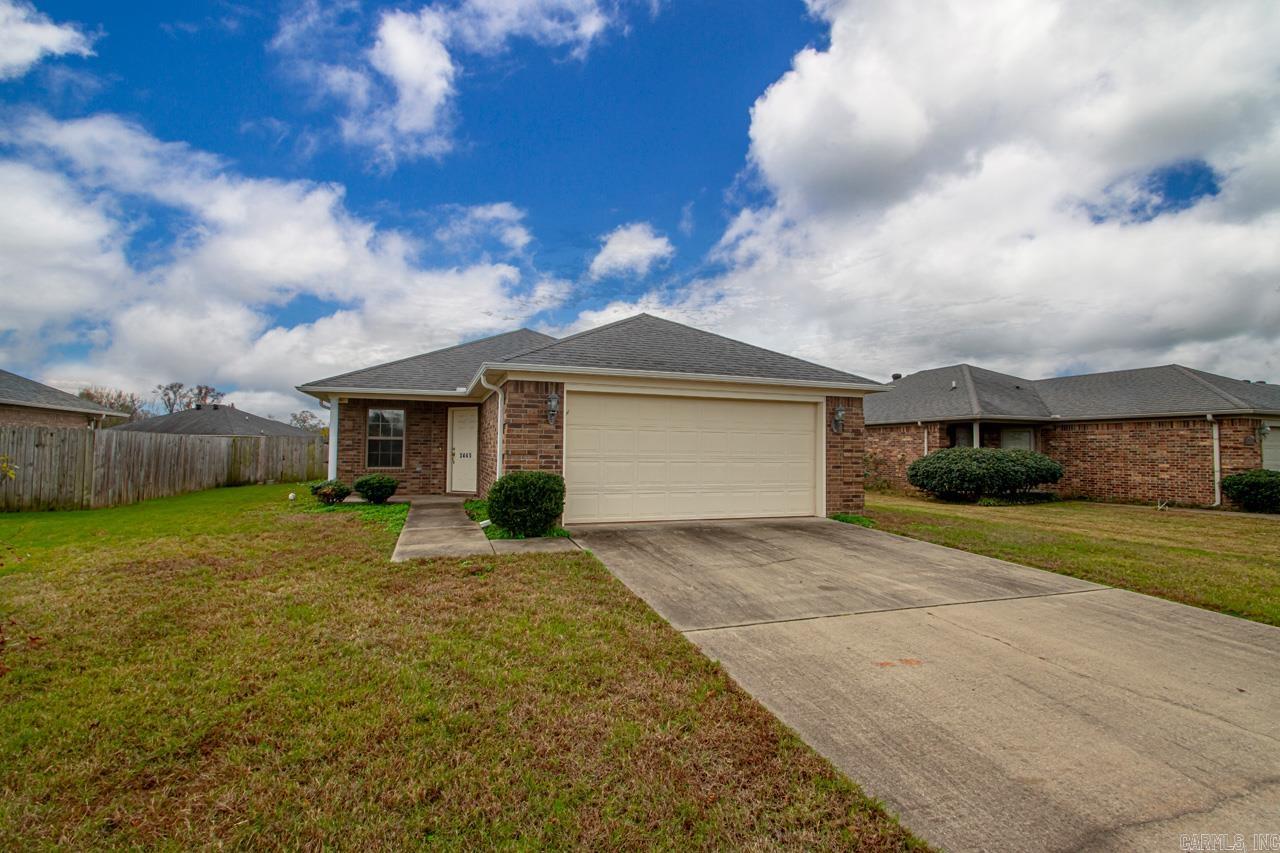 This brick, one owner home is ready for new owner! Features include an open kitchen, living and dining area with a huge breakfast bar, laminate and tile flooring throughout, split plan, large walk-in closet in primary bedroom and patio access from both the master and living room! Spacious fully fenced backyard ready for your pets.  Conveniently located near interstate, and shopping.