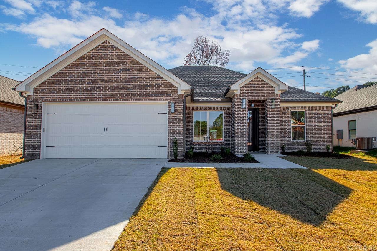 SPENCER CROSSING LLC - Residential