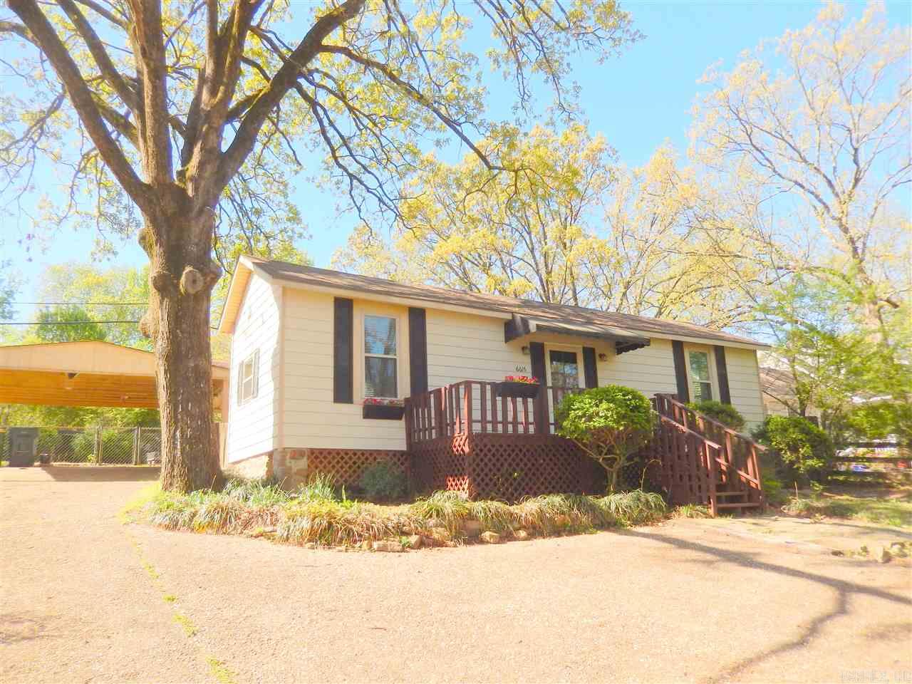 HOLLYWOOD - Residential