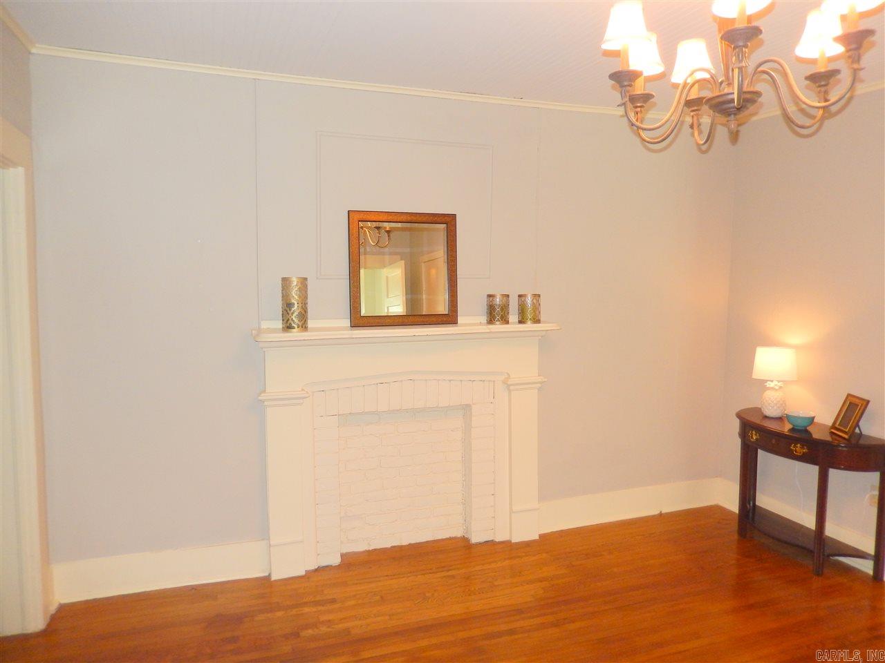 HOLLYWOOD - Residential