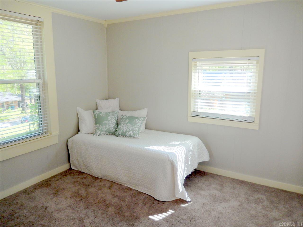 HOLLYWOOD - Residential