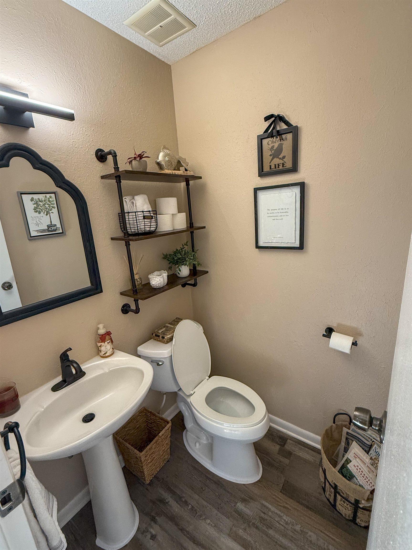 Lakewood Hills - Residential