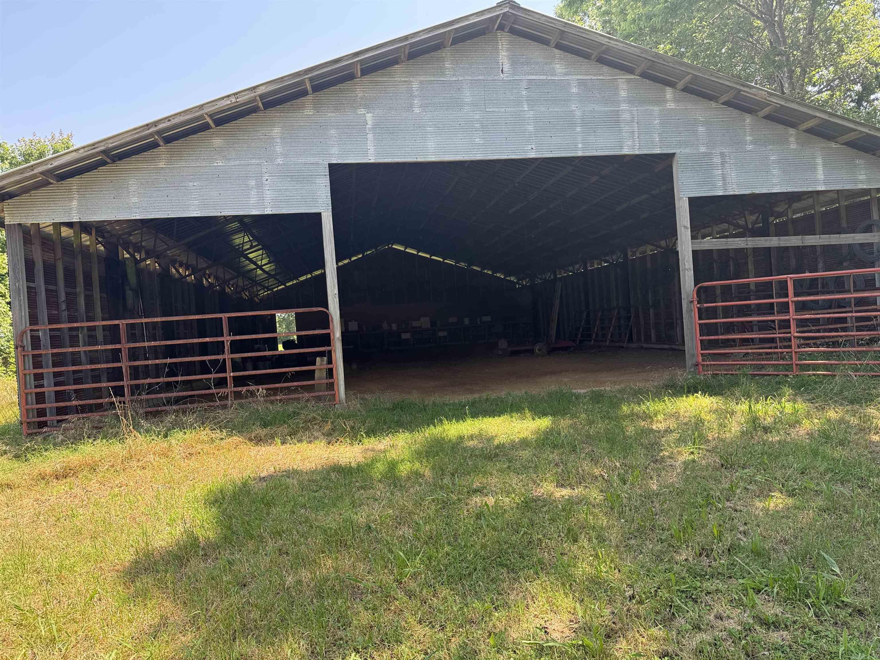 Metes & Bounds - Land