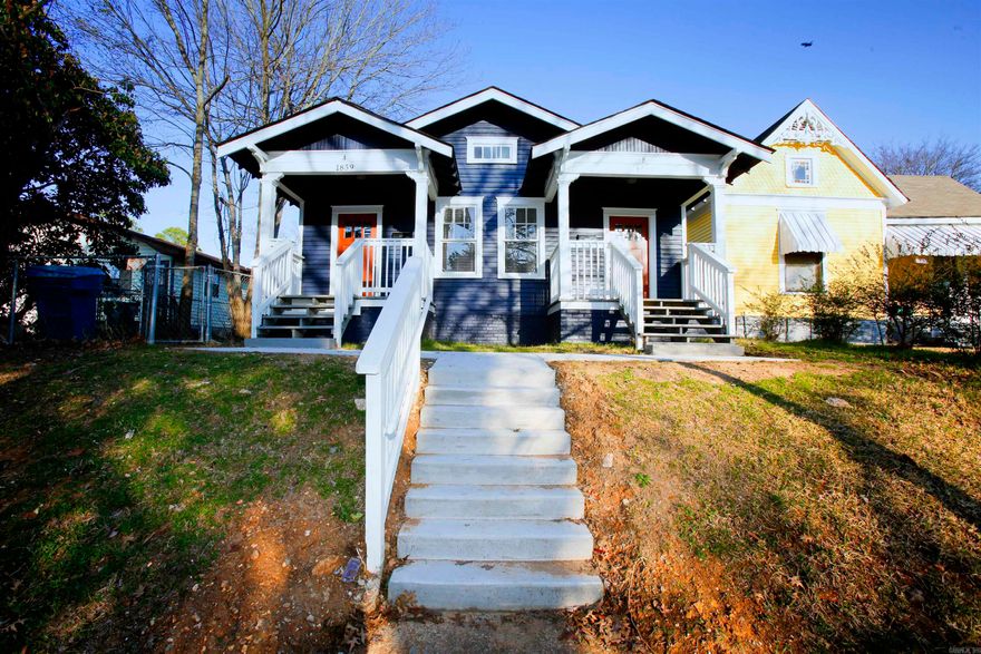 Newly remodeled duplex located in the historic Wright St. neighborhood, right across the street from Dunbar Middle School. New paint, countertops, and flooring throughout. Conveniently close to I630, SOMA, Downtown, and Children's Hospital. The lease for this property is for 18 months and income has to be three times the amount of rent unless you have a housing voucher. Come check it out before it's gone!