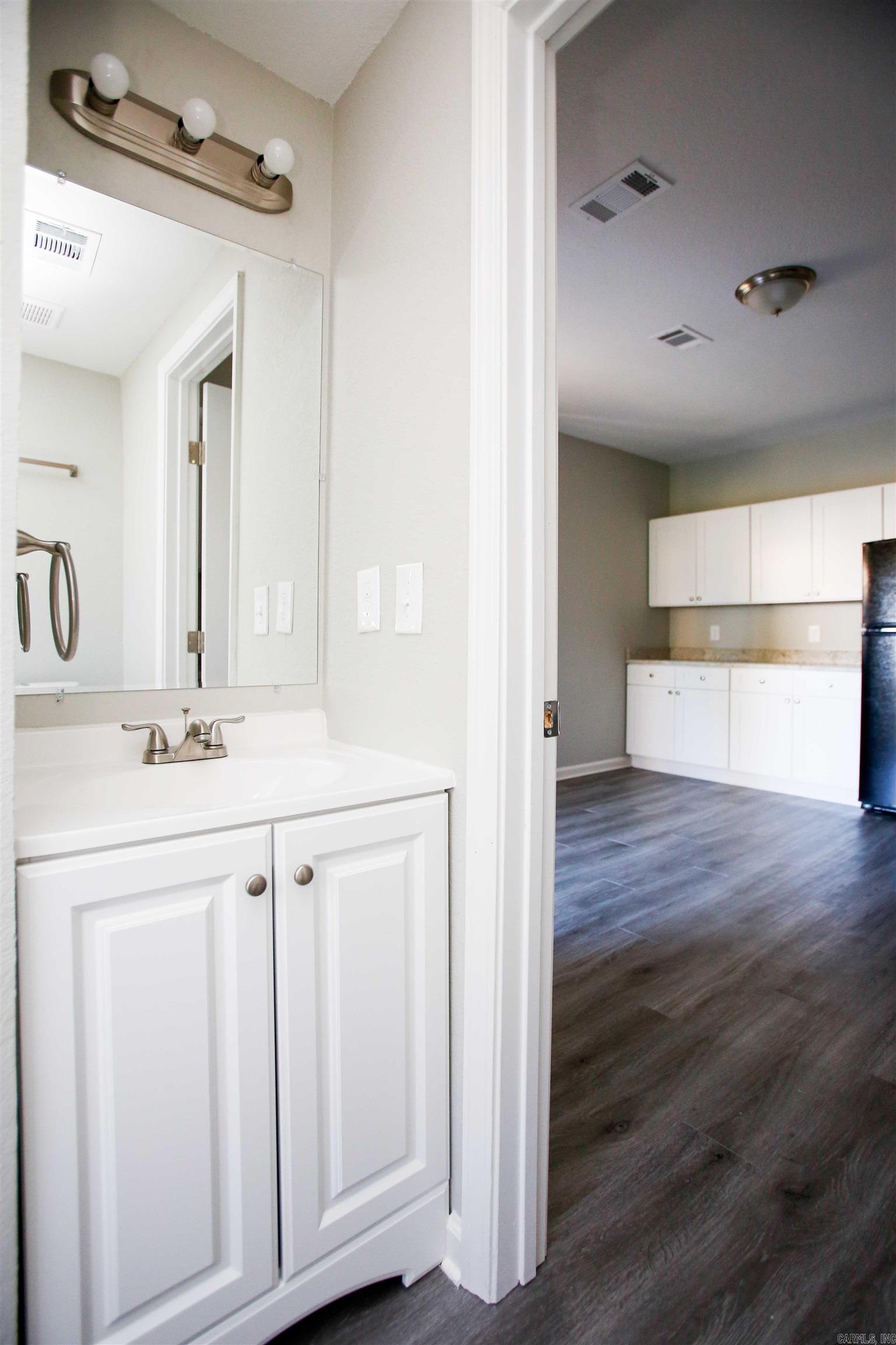 Weldon E Wrights - Residential Lease