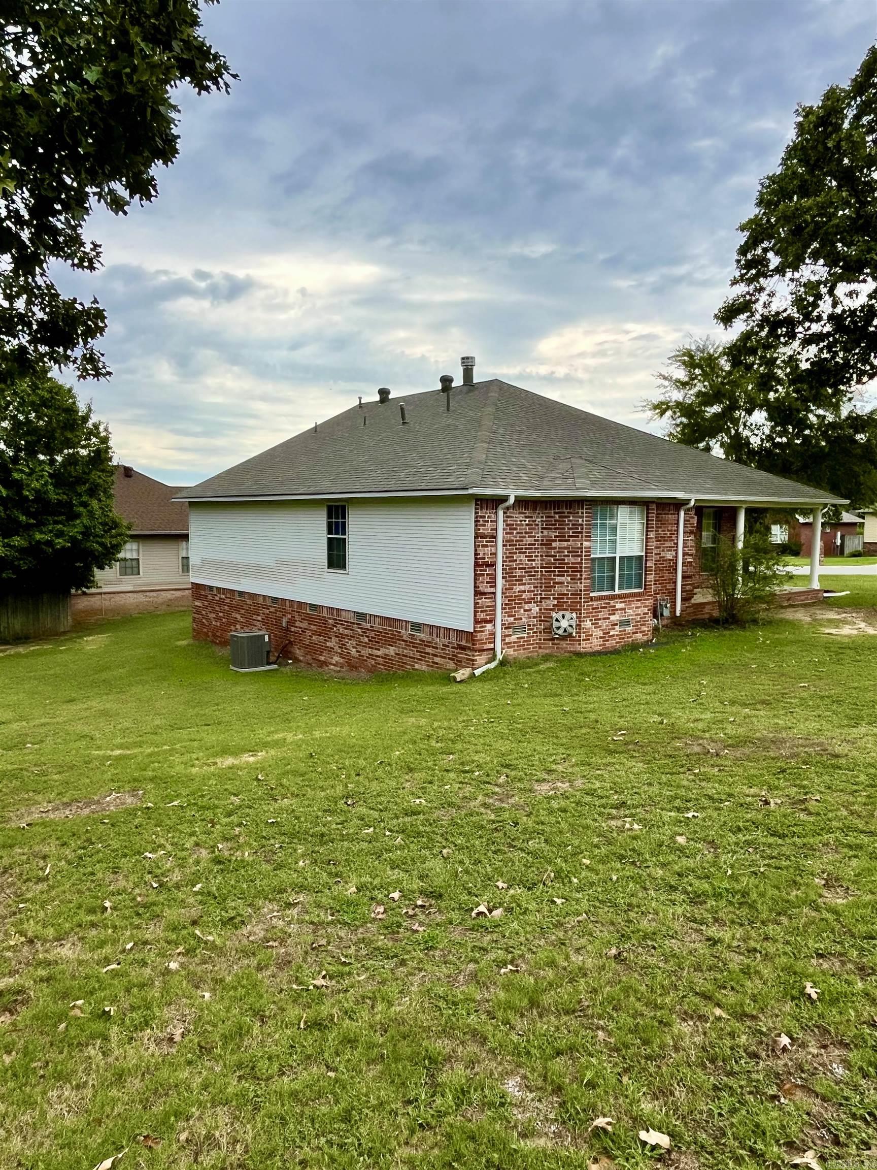 NORTH POINTE ADDN - Residential