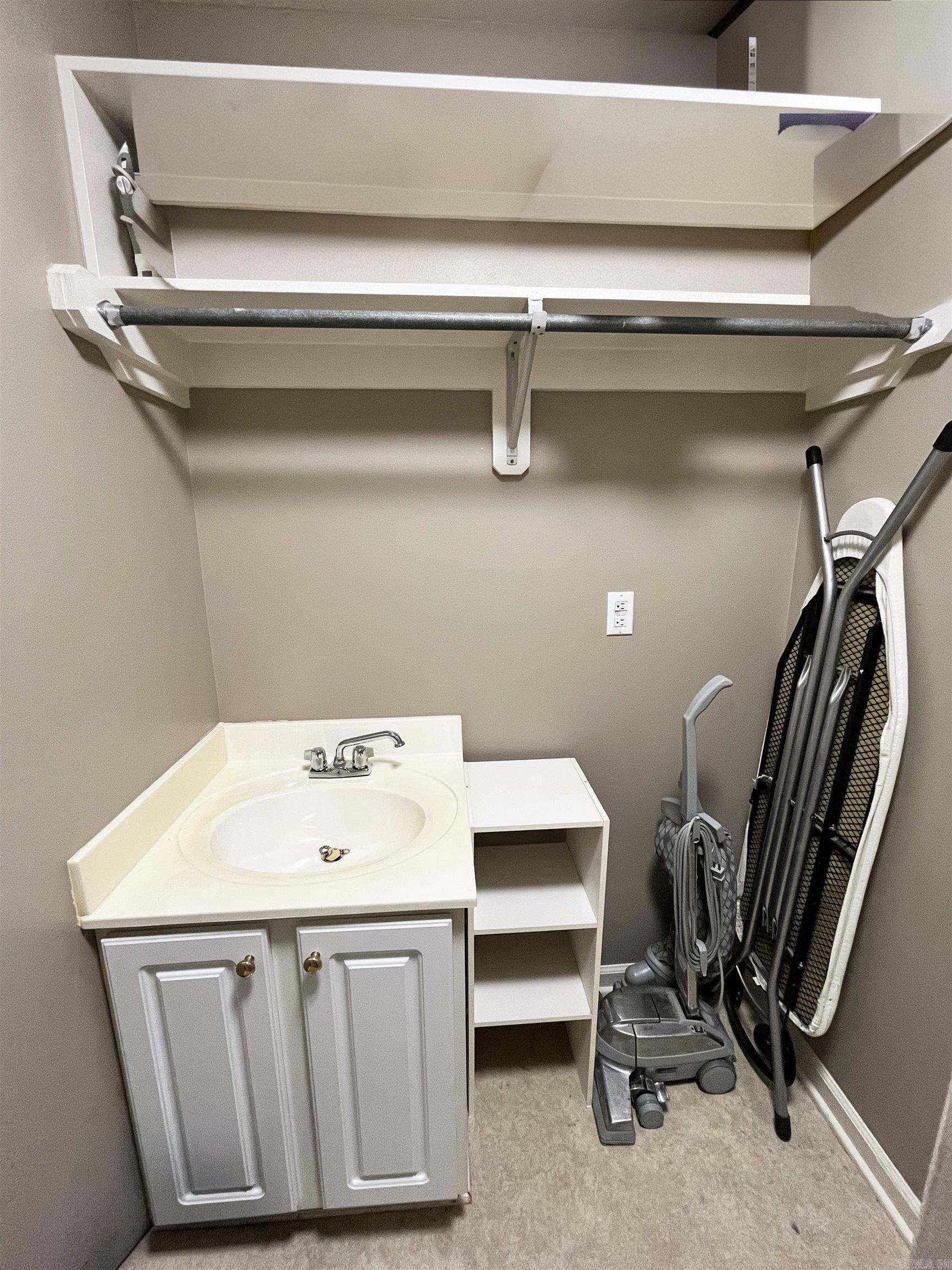 NORTH POINTE ADDN - Residential