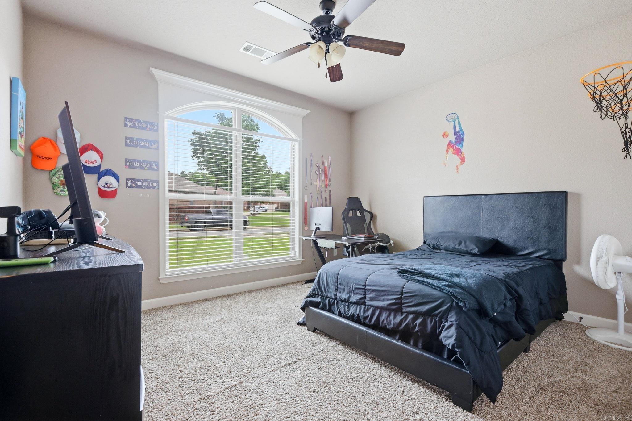 FOREST OAKS - Residential