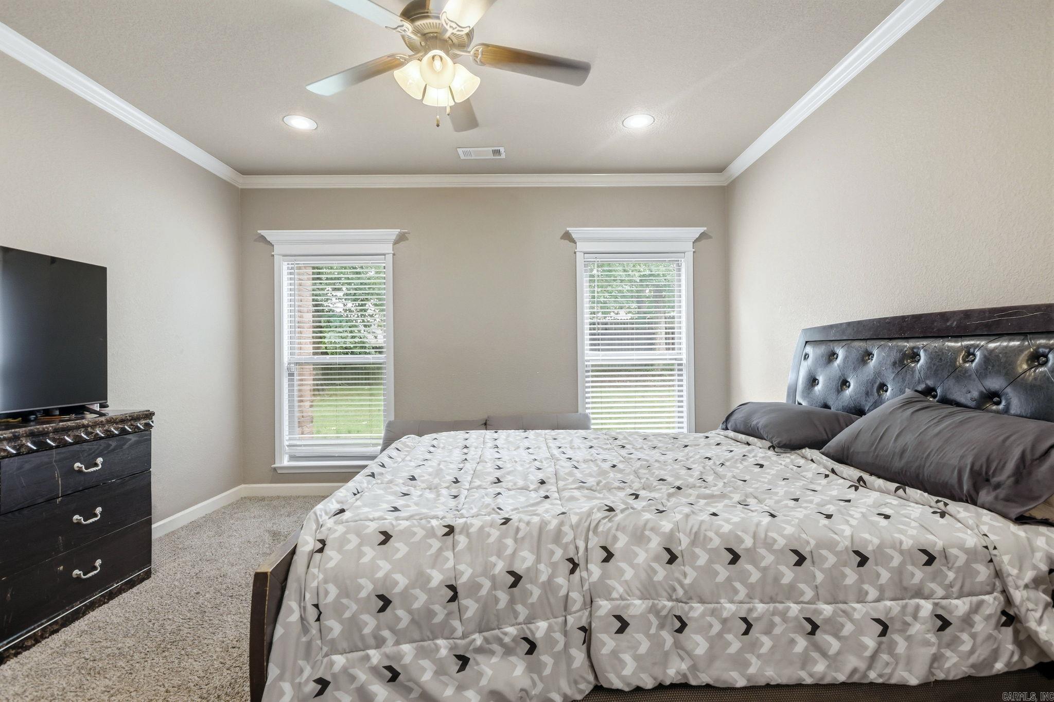 FOREST OAKS - Residential