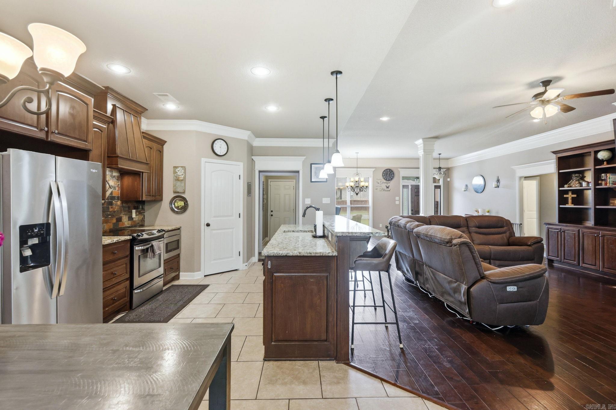 FOREST OAKS - Residential