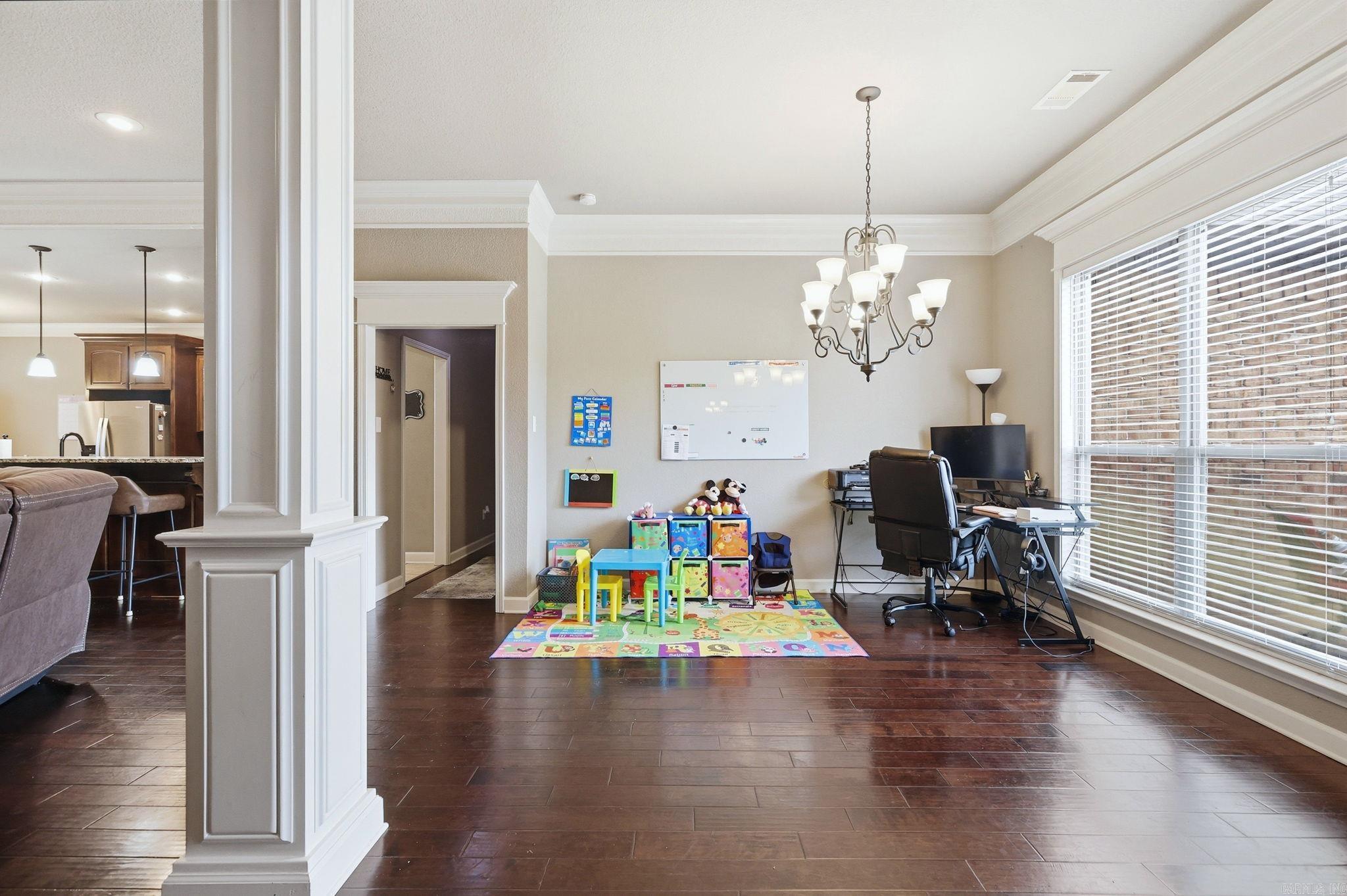 FOREST OAKS - Residential