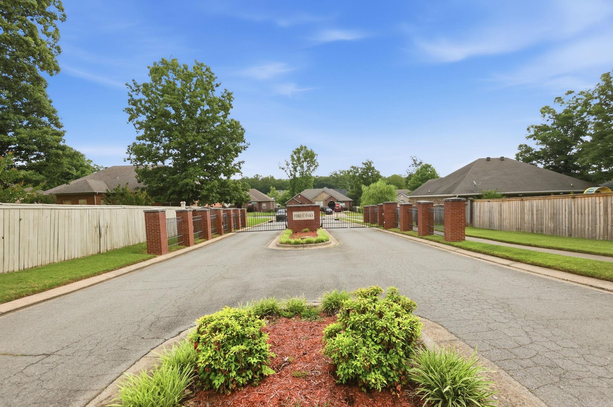 FOREST OAKS - Residential