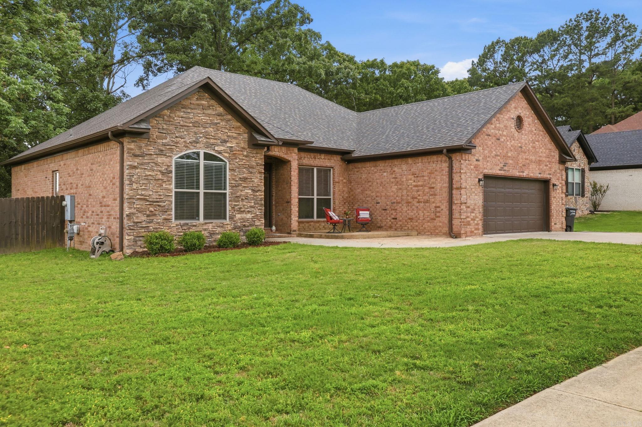 FOREST OAKS - Residential