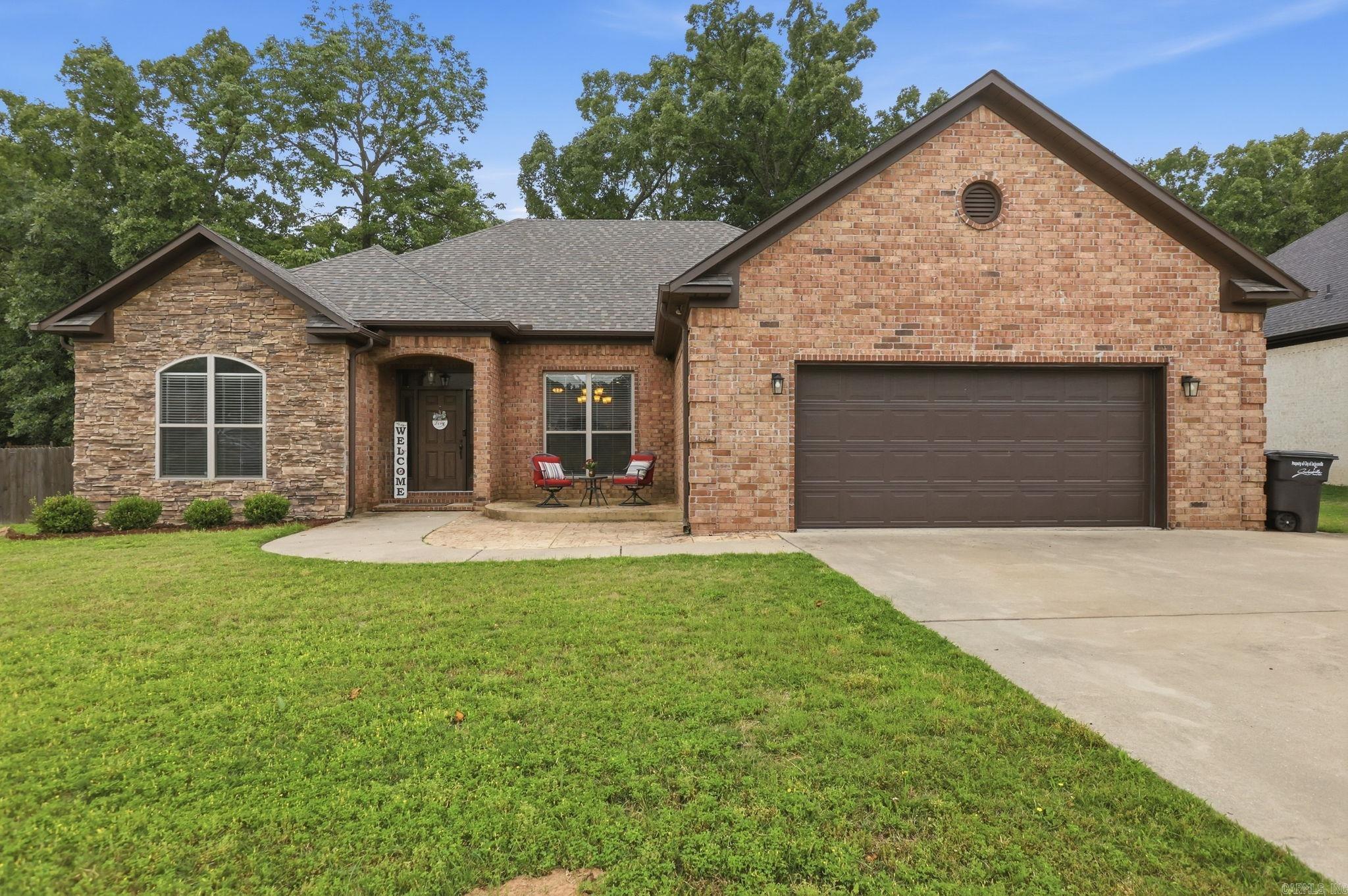 FOREST OAKS - Residential