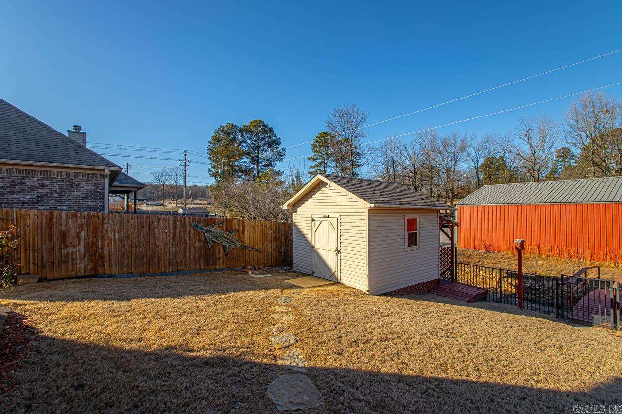 MAGNOLIA VILLAGE - Residential