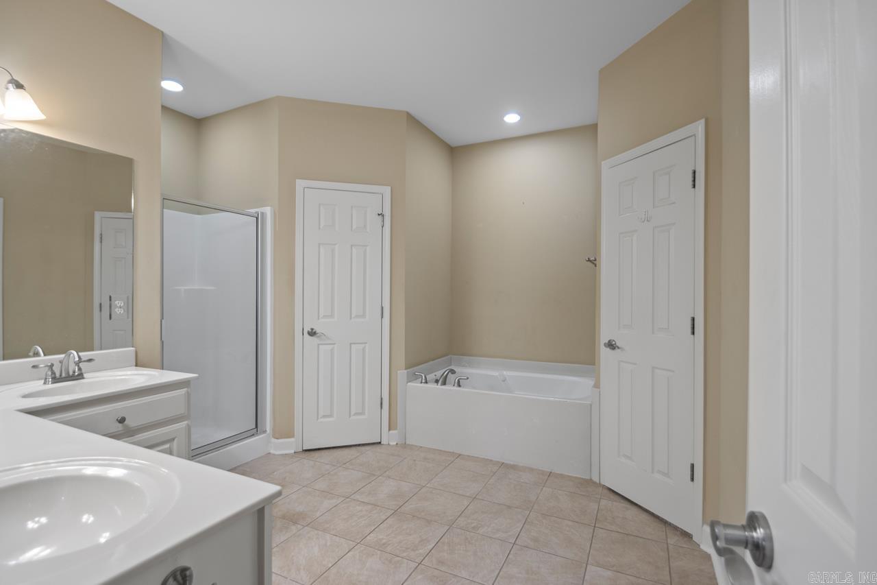 MAGNOLIA VILLAGE - Residential